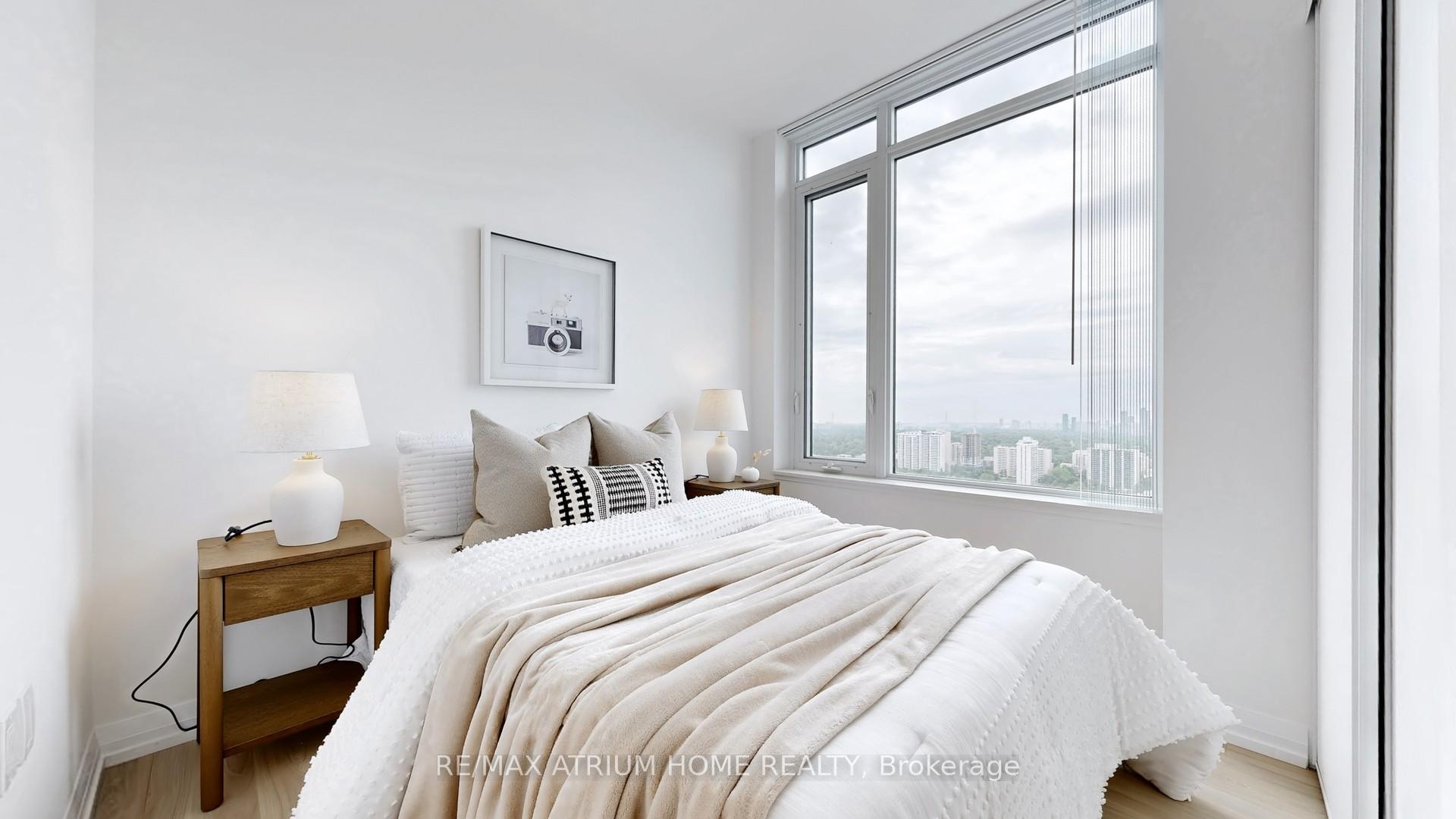 Photo 8 of Unit 3413, 50 Dunfield Avenue, Toronto, Mount Pleasant West — HOMEH
