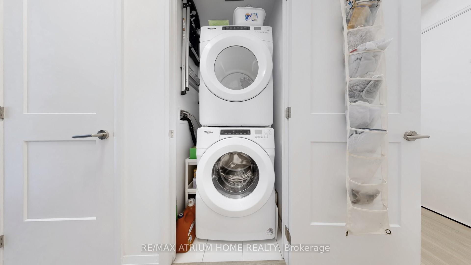 Photo 14 of Unit 3413, 50 Dunfield Avenue, Toronto, Mount Pleasant West — HOMEH