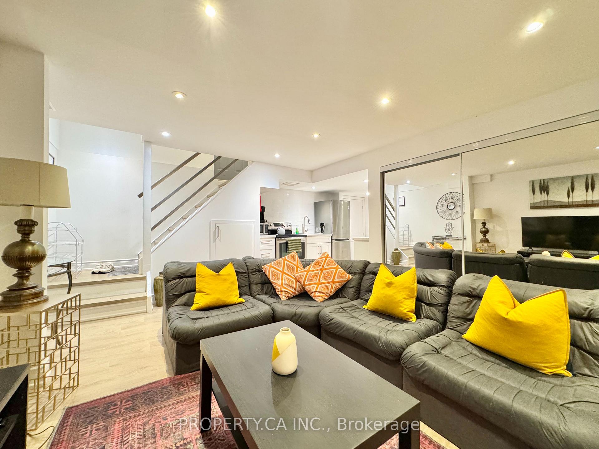 Photo 4 of Unit Lower, 222 Romfield Circuit, Markham, Royal Orchard — HOMEH