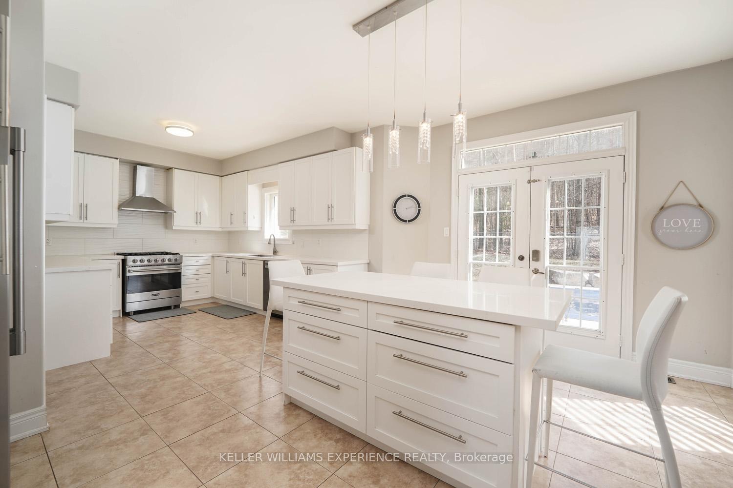 Photo 5 of 27 Willow fern Drive, Barrie, Ardagh — HOMEH