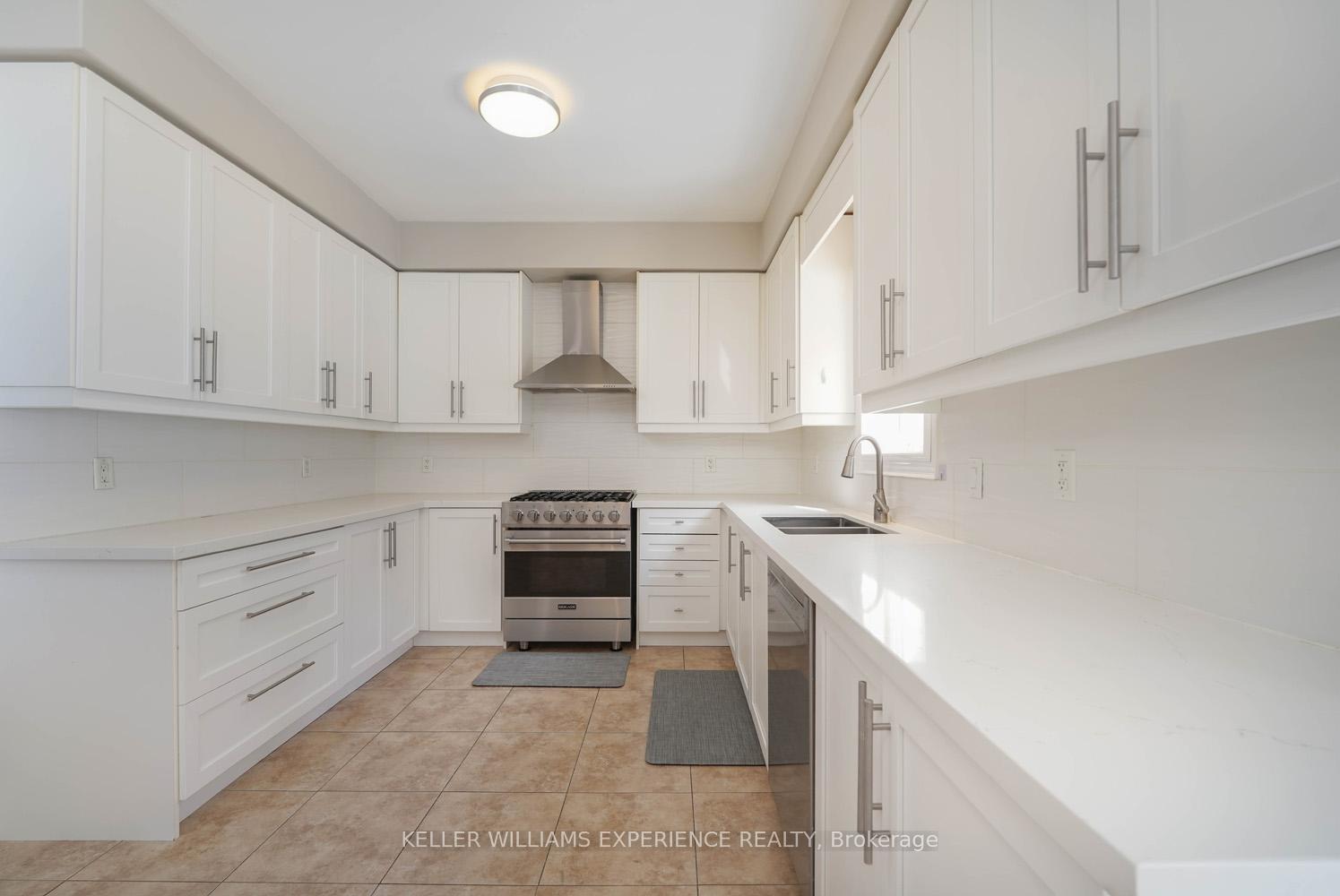 Photo 2 of 27 Willow fern Drive, Barrie, Ardagh — HOMEH