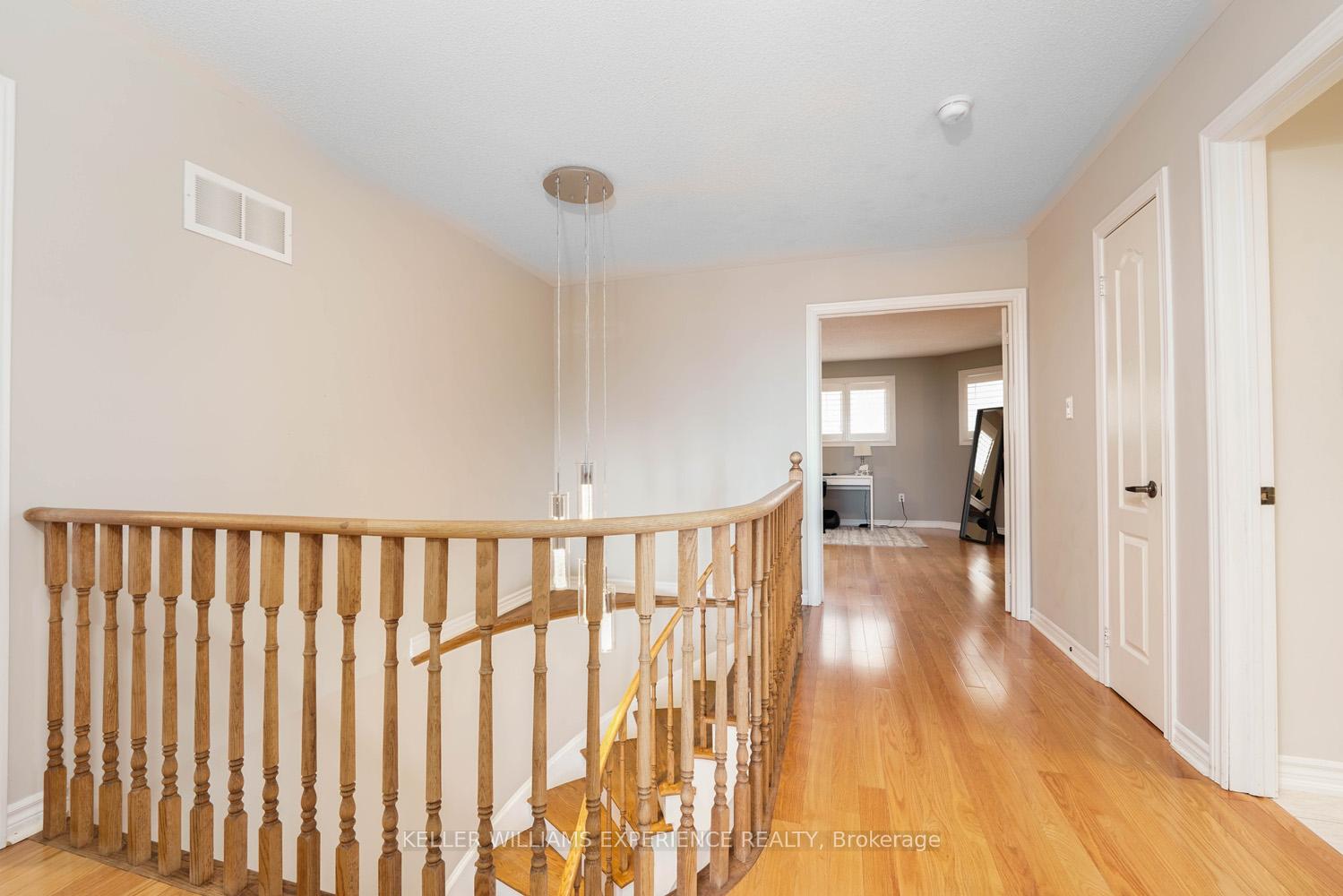 Photo 21 of 27 Willow fern Drive, Barrie, Ardagh — HOMEH