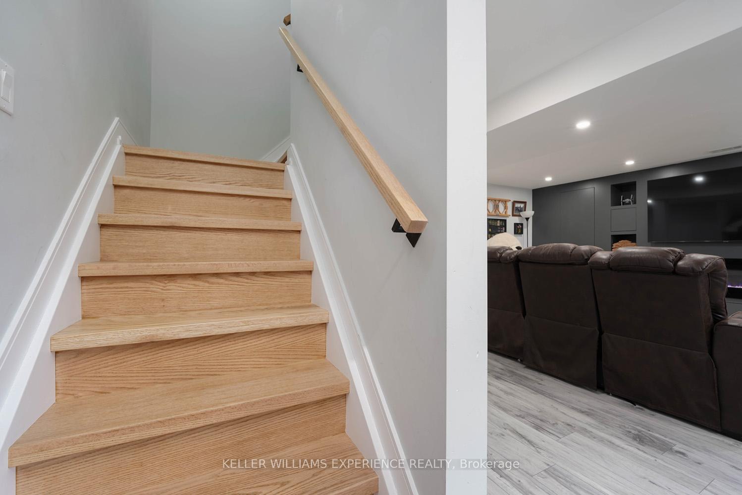 Photo 25 of 27 Willow fern Drive, Barrie, Ardagh — HOMEH
