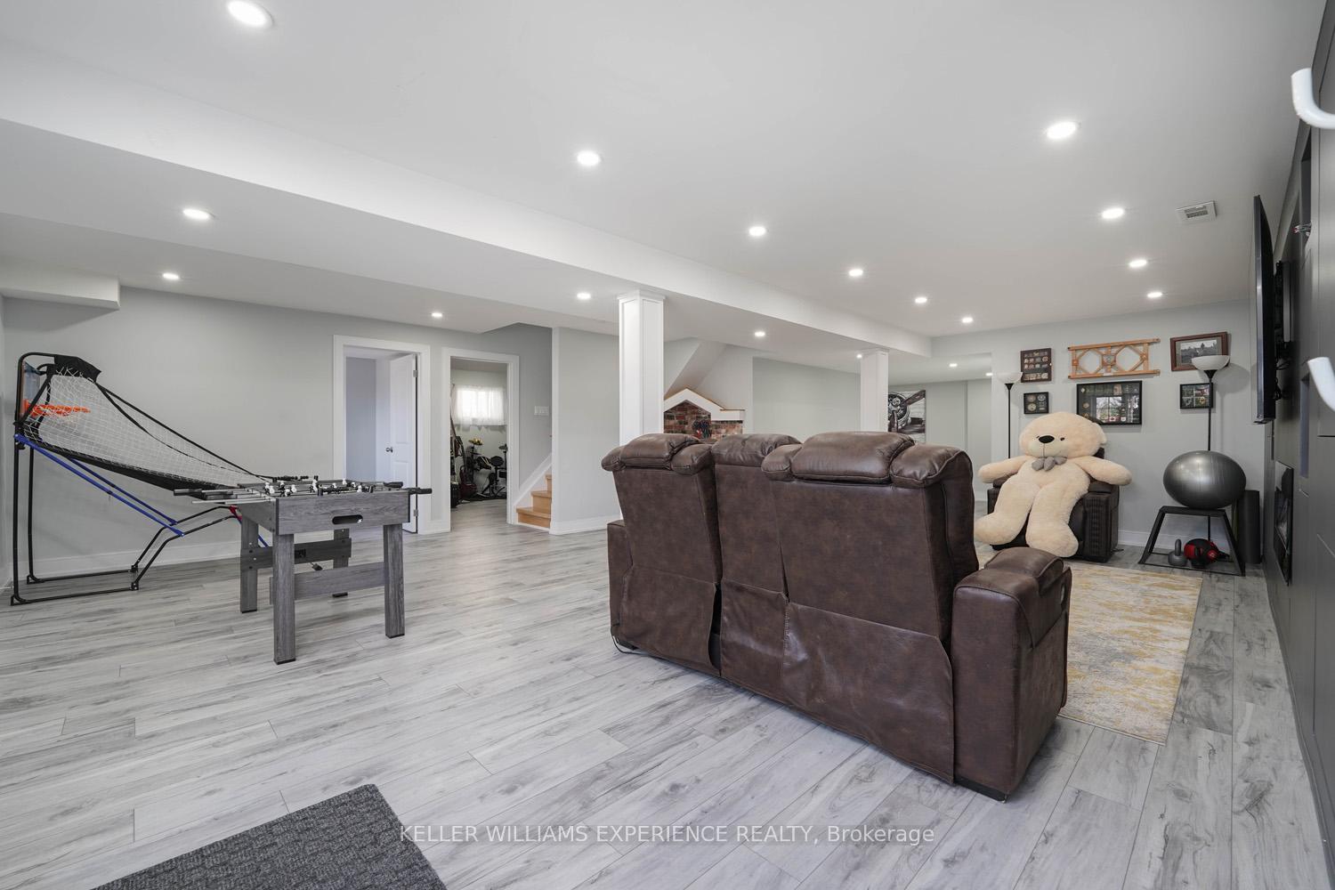 Photo 39 of 27 Willow fern Drive, Barrie, Ardagh — HOMEH