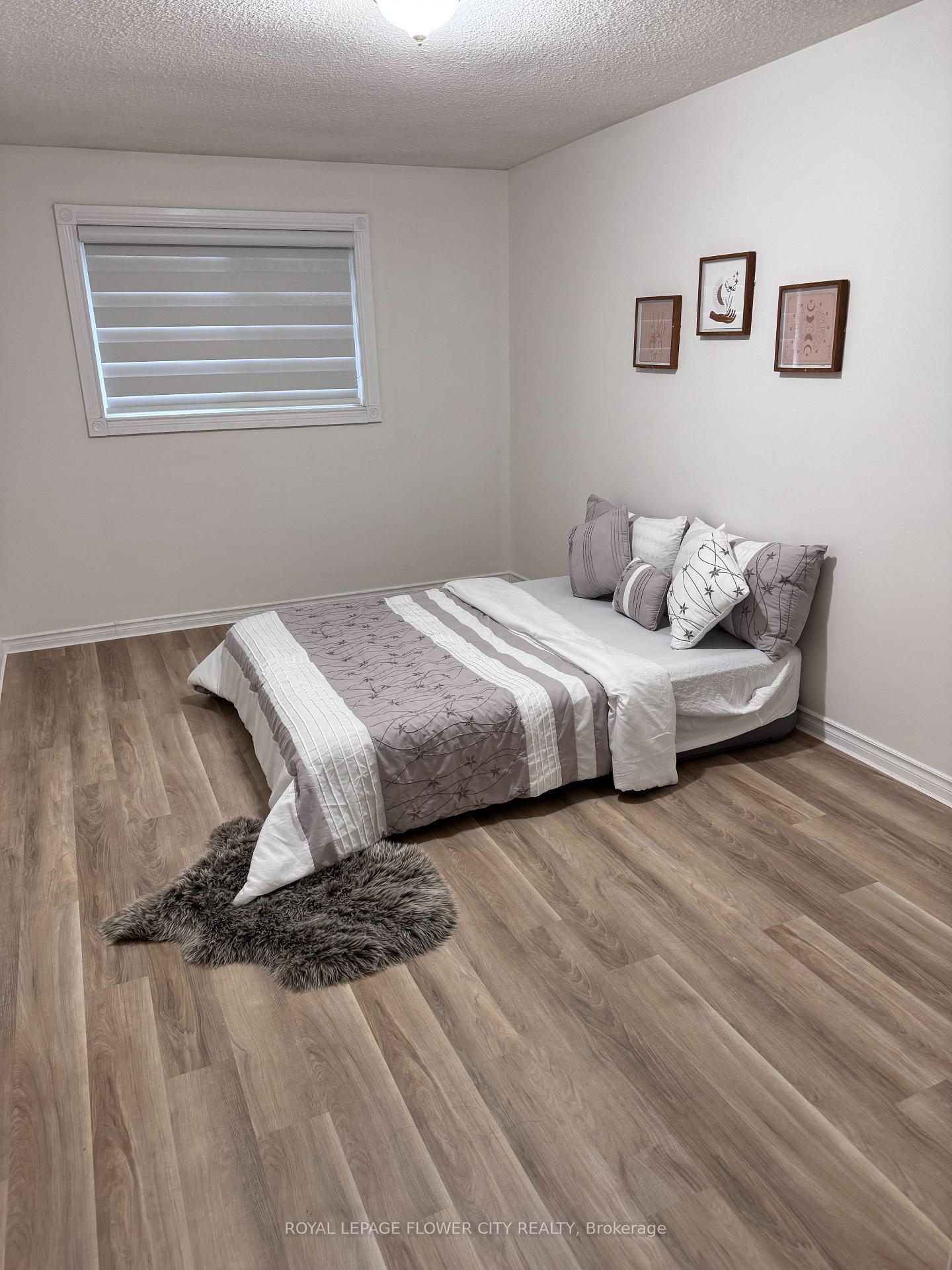 Photo 10 of 38 Montjoy Crescent, Brampton, Central Park — HOMEH
