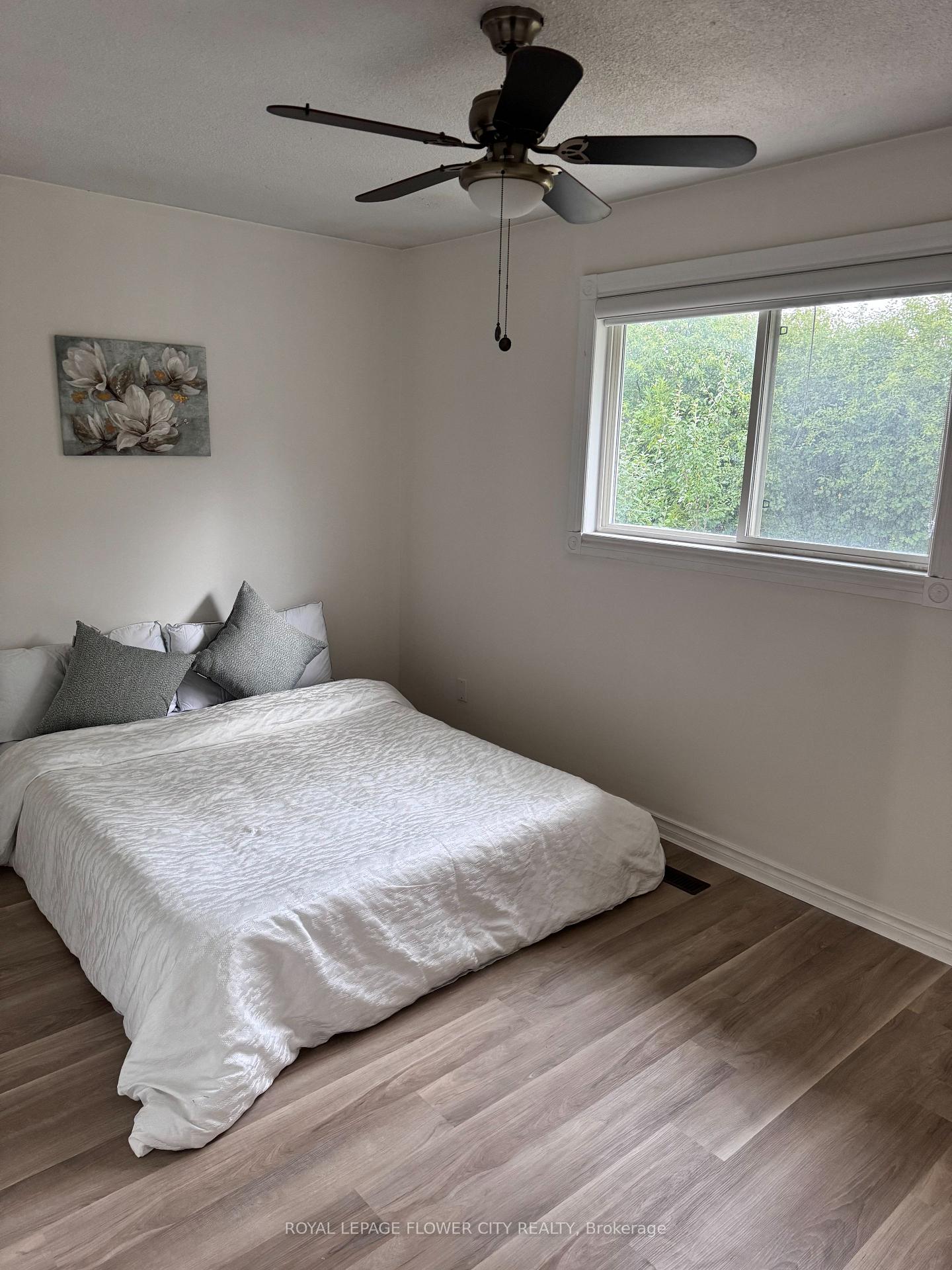 Photo 7 of 38 Montjoy Crescent, Brampton, Central Park — HOMEH