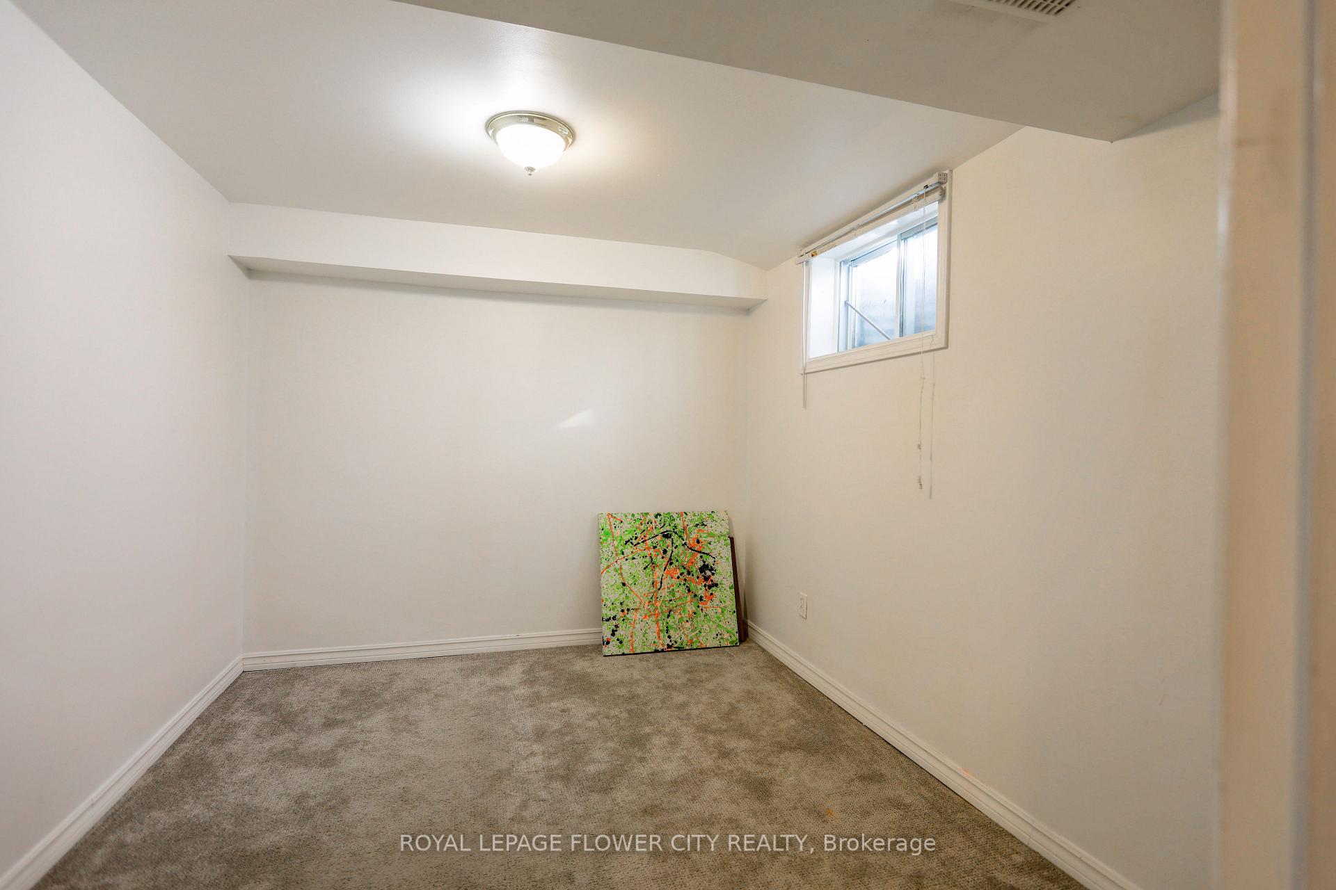 Photo 22 of 38 Montjoy Crescent, Brampton, Central Park — HOMEH