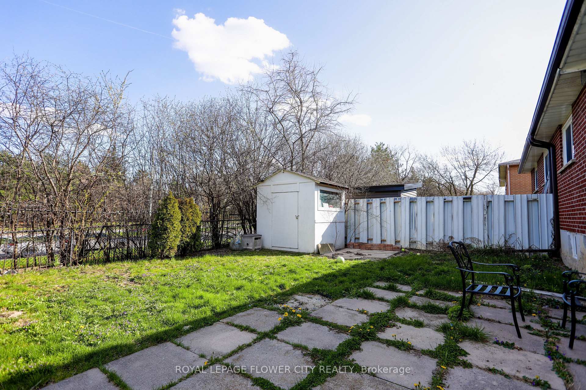Photo 25 of 38 Montjoy Crescent, Brampton, Central Park — HOMEH