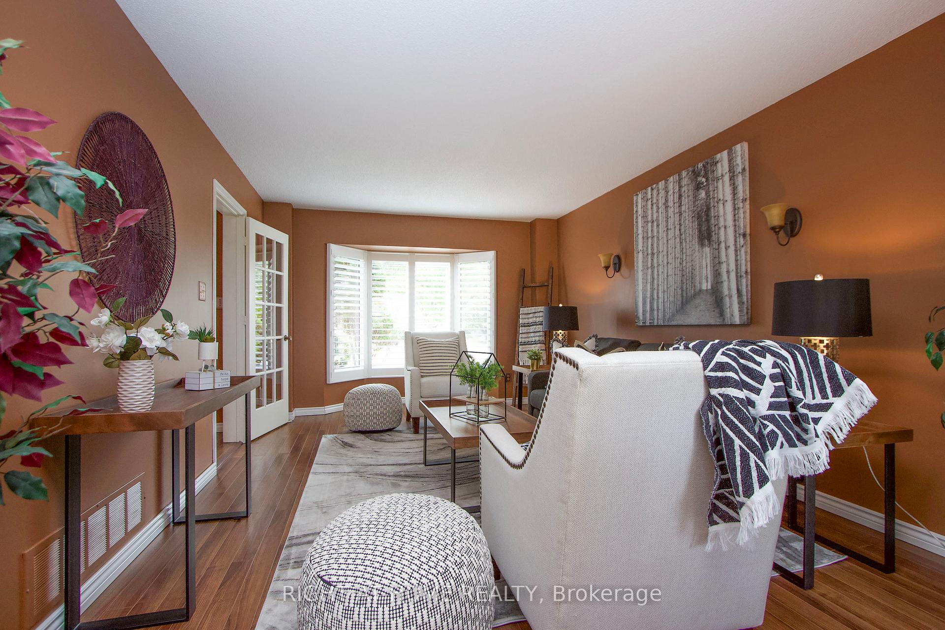 Photo 21 of 102 Hialeah Crescent, Whitby, Blue Grass Meadows — HOMEH