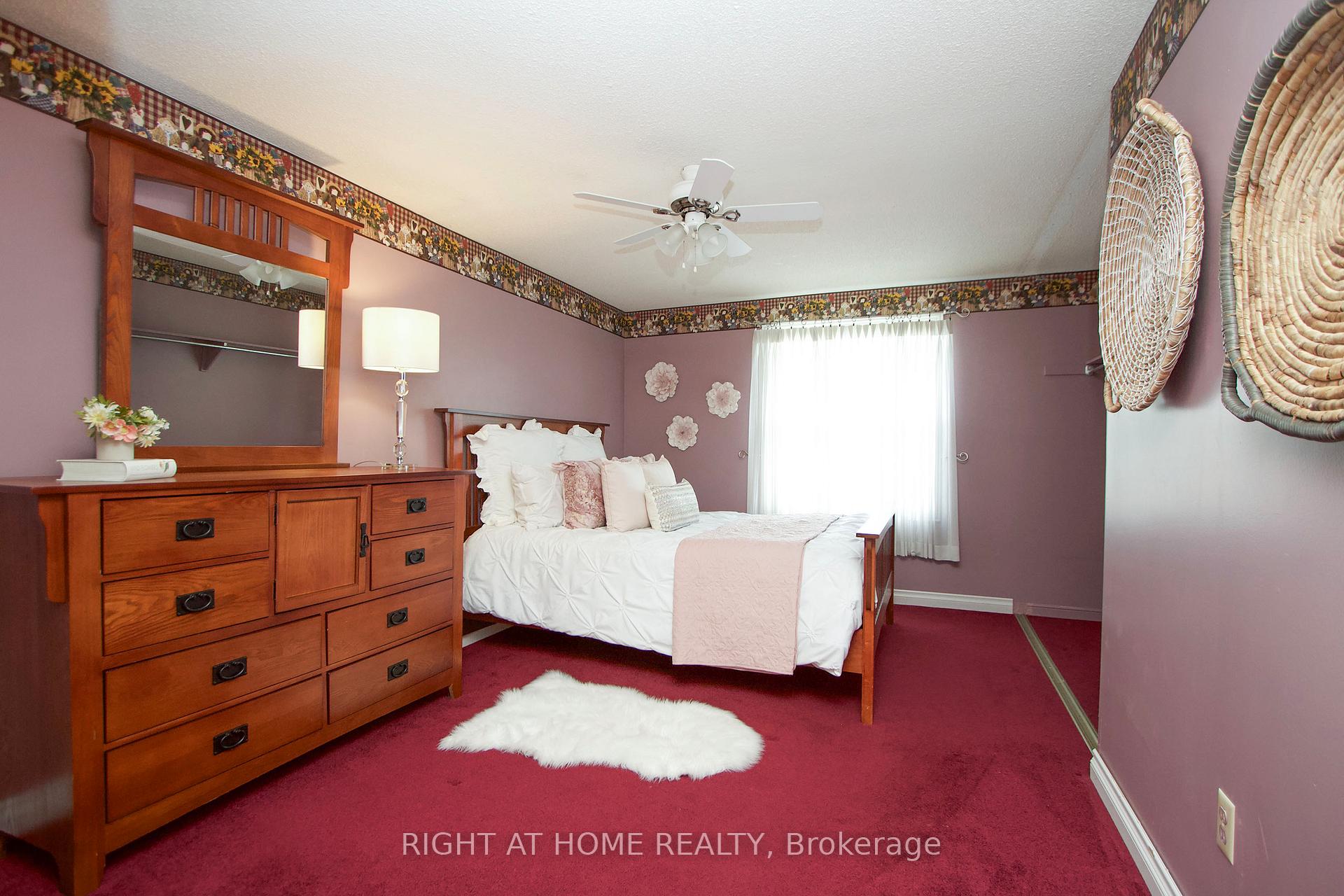 Photo 36 of 102 Hialeah Crescent, Whitby, Blue Grass Meadows — HOMEH
