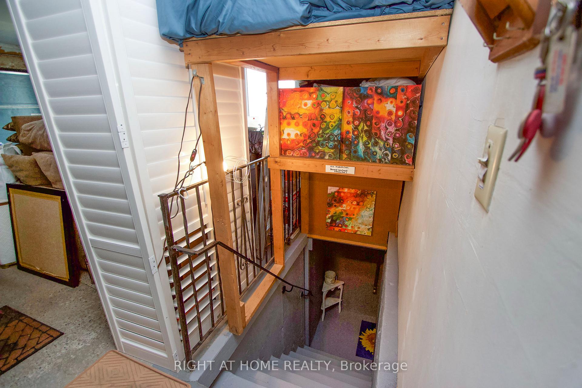 Photo 33 of 102 Hialeah Crescent, Whitby, Blue Grass Meadows — HOMEH