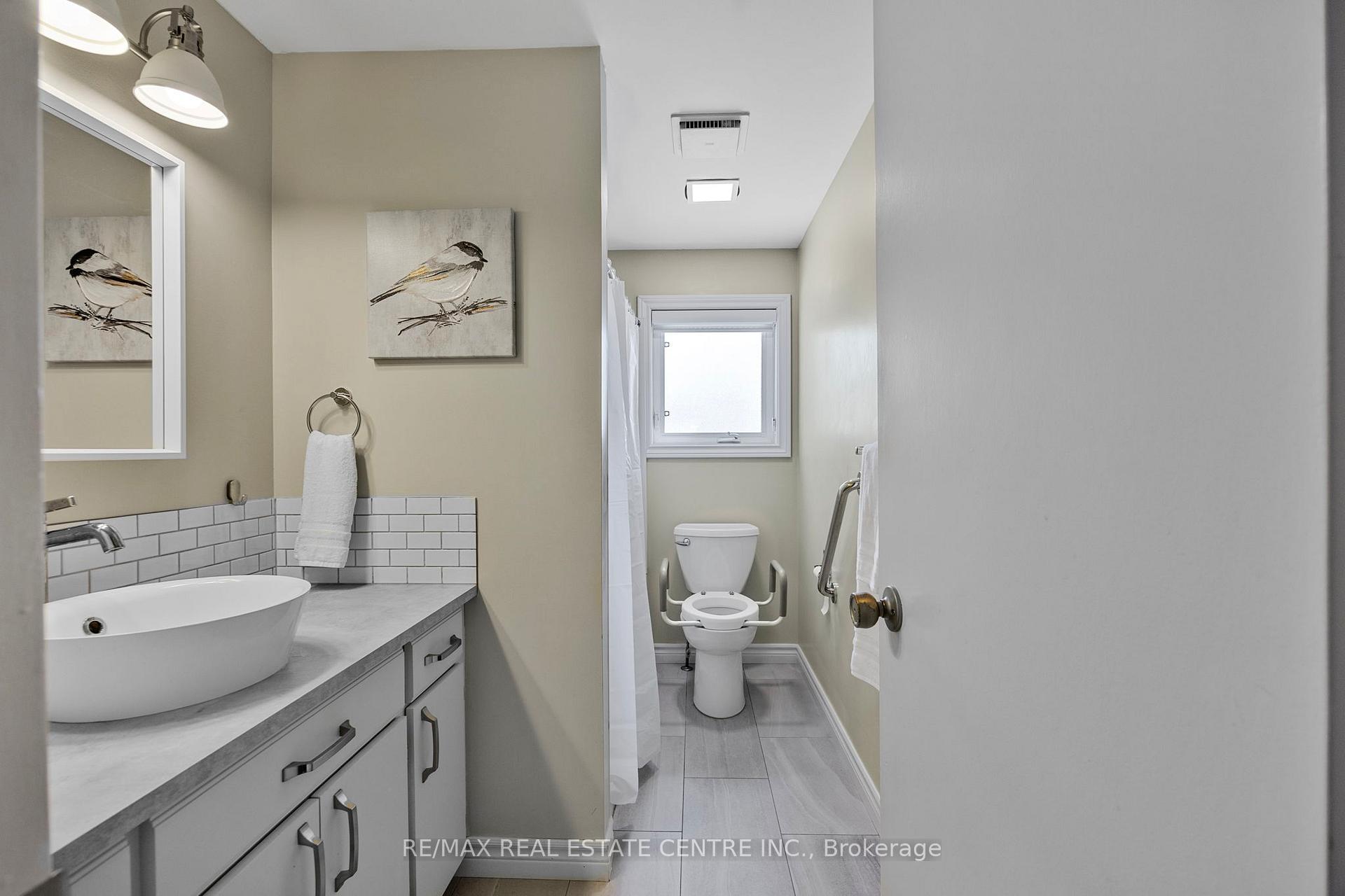 Photo 8 of 107 Tecumseth Pines Drive, New Tecumseth, Rural New Tecumseth — HOMEH