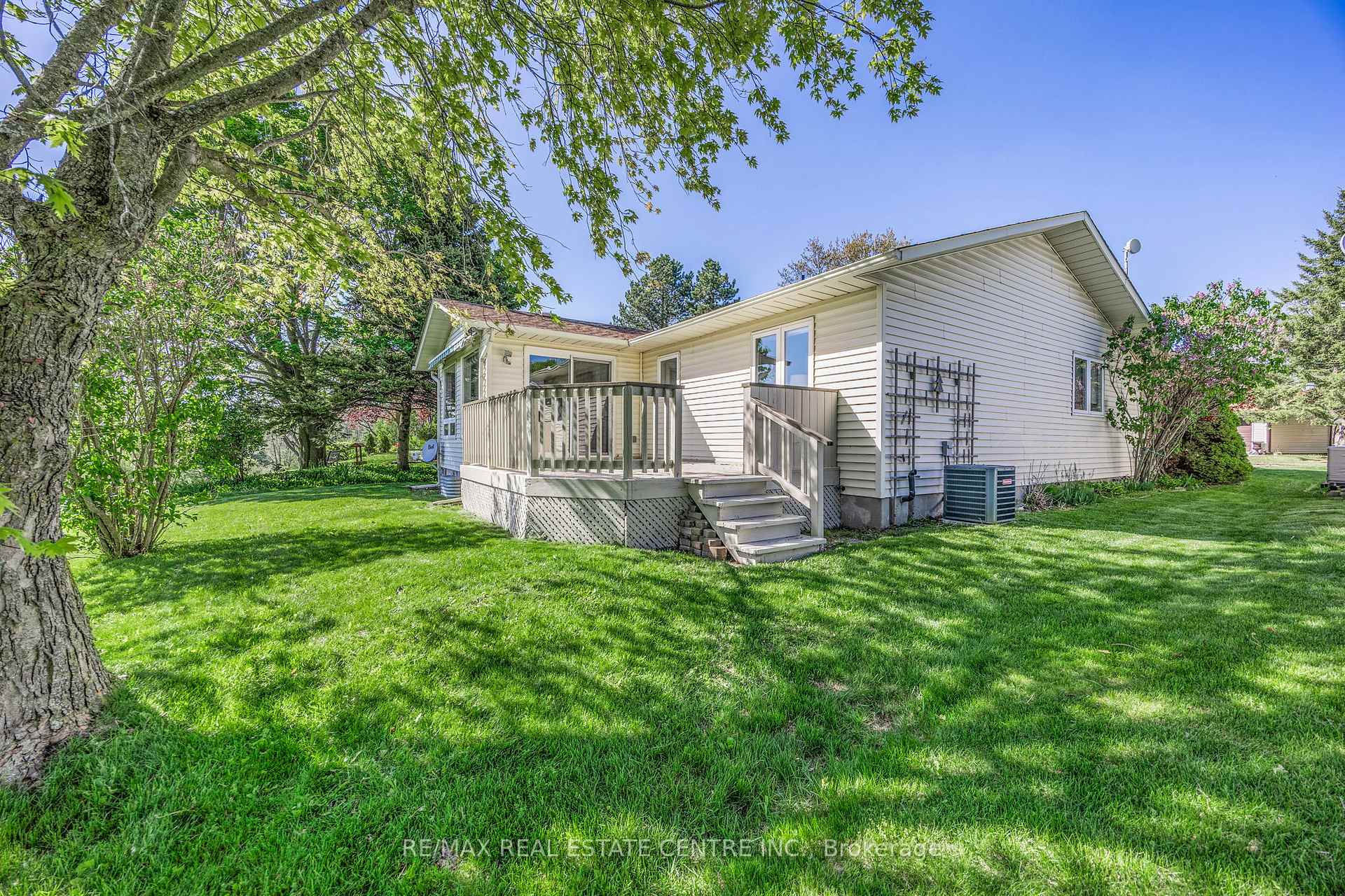 Photo 37 of 107 Tecumseth Pines Drive, New Tecumseth, Rural New Tecumseth — HOMEH