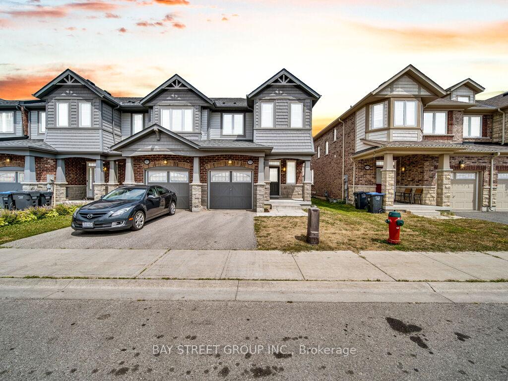 Front of 92 Abigail Crescent