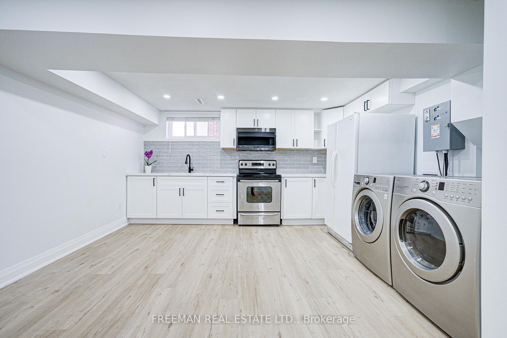 Photo 7 of Unit Room 1, 16 Carey Crescent, Markham, Milliken Mills West — HOMEH