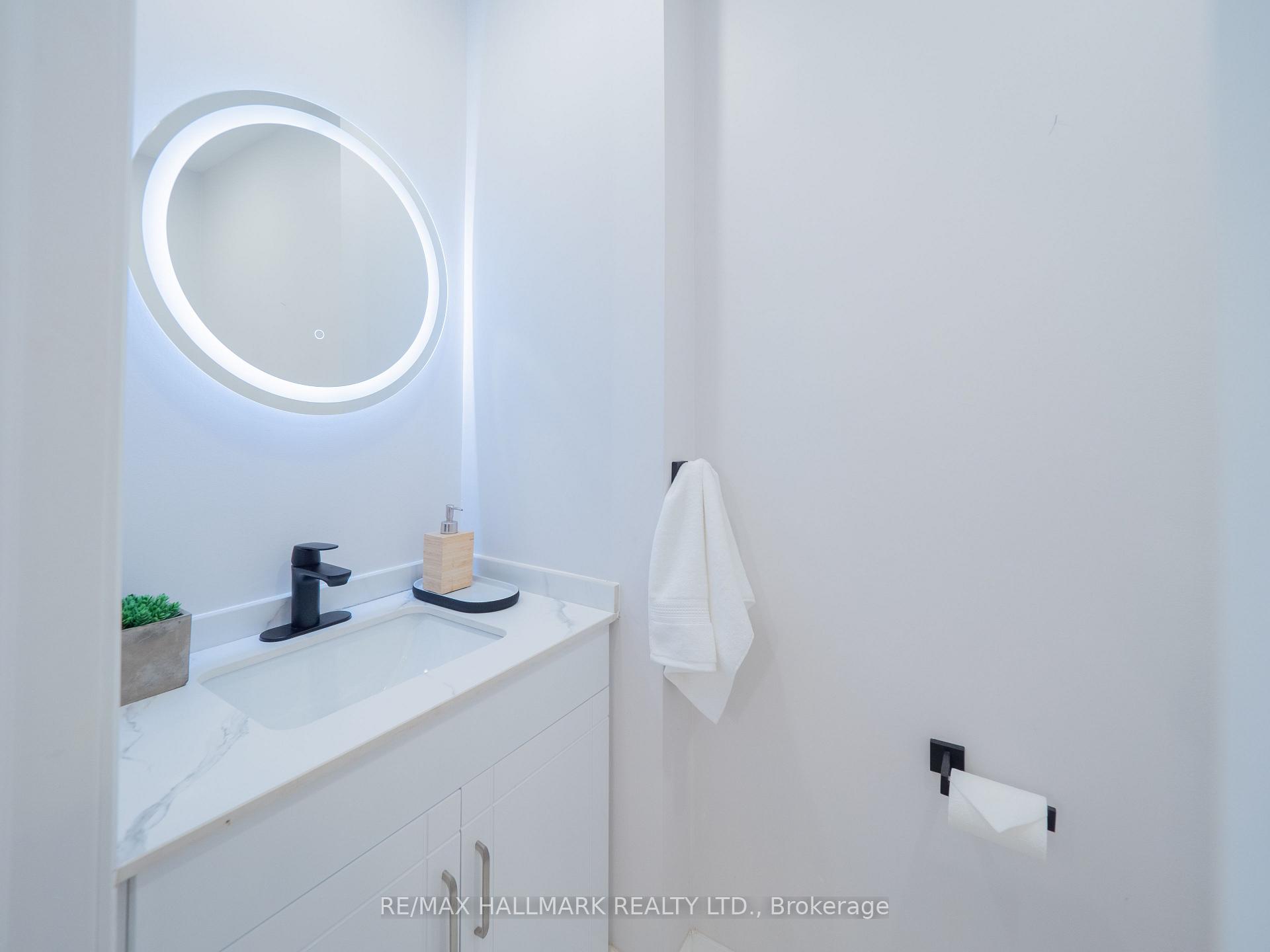 Photo 7 of 18 Millbrook Crescent, Toronto, North Riverdale — HOMEH