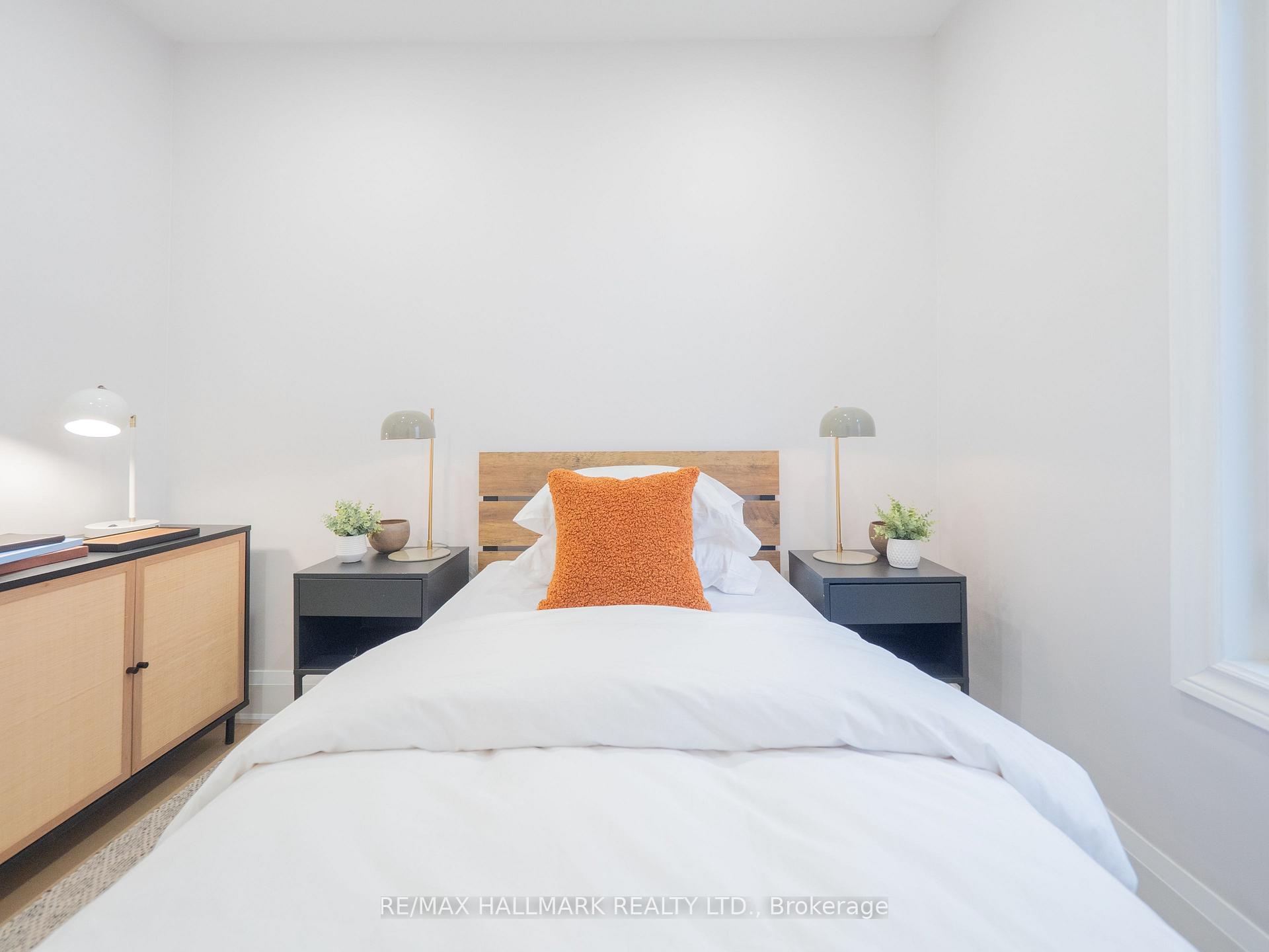 Photo 34 of 18 Millbrook Crescent, Toronto, North Riverdale — HOMEH