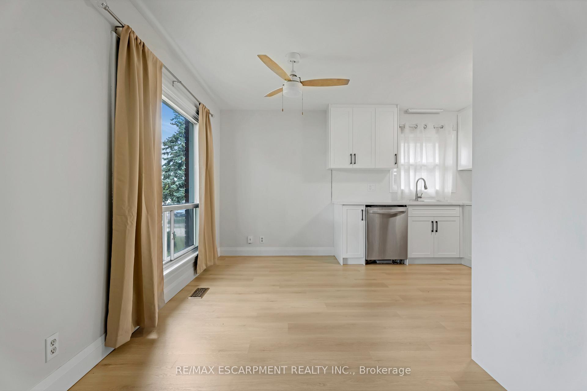 Photo 7 of 165 West 27TH Street, Hamilton, Westcliffe — HOMEH