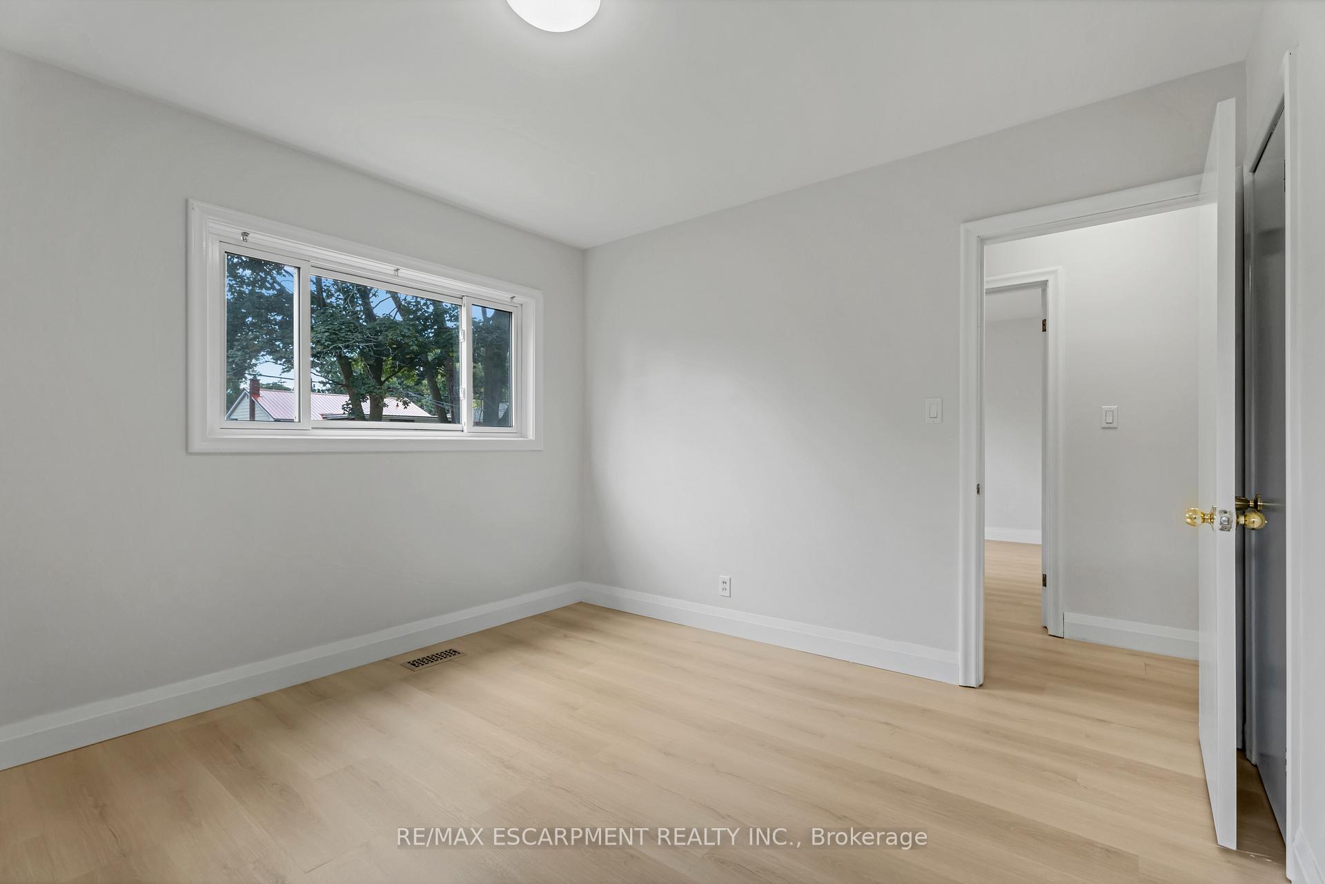 Photo 14 of 165 West 27TH Street, Hamilton, Westcliffe — HOMEH