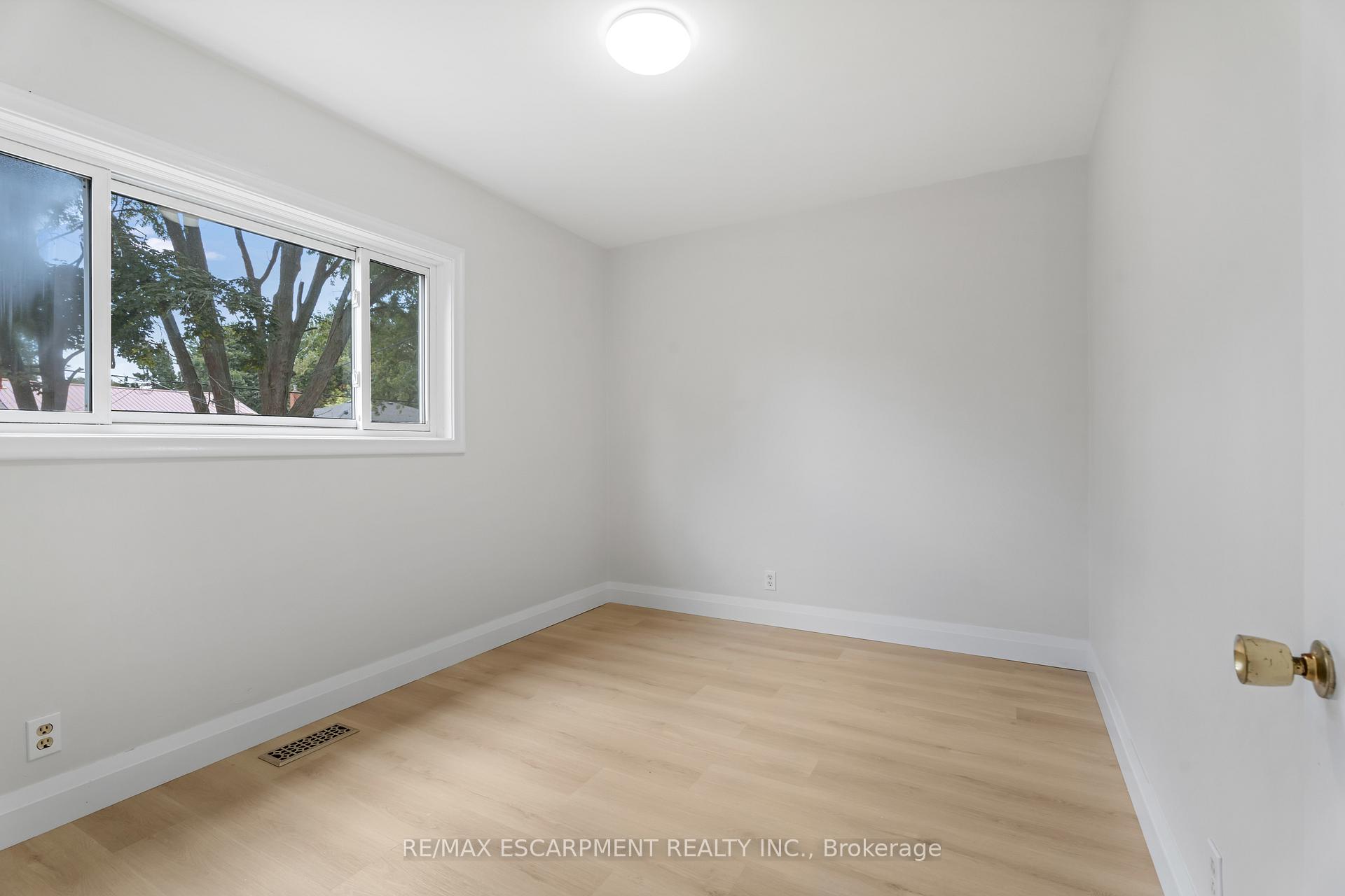Photo 19 of 165 West 27TH Street, Hamilton, Westcliffe — HOMEH