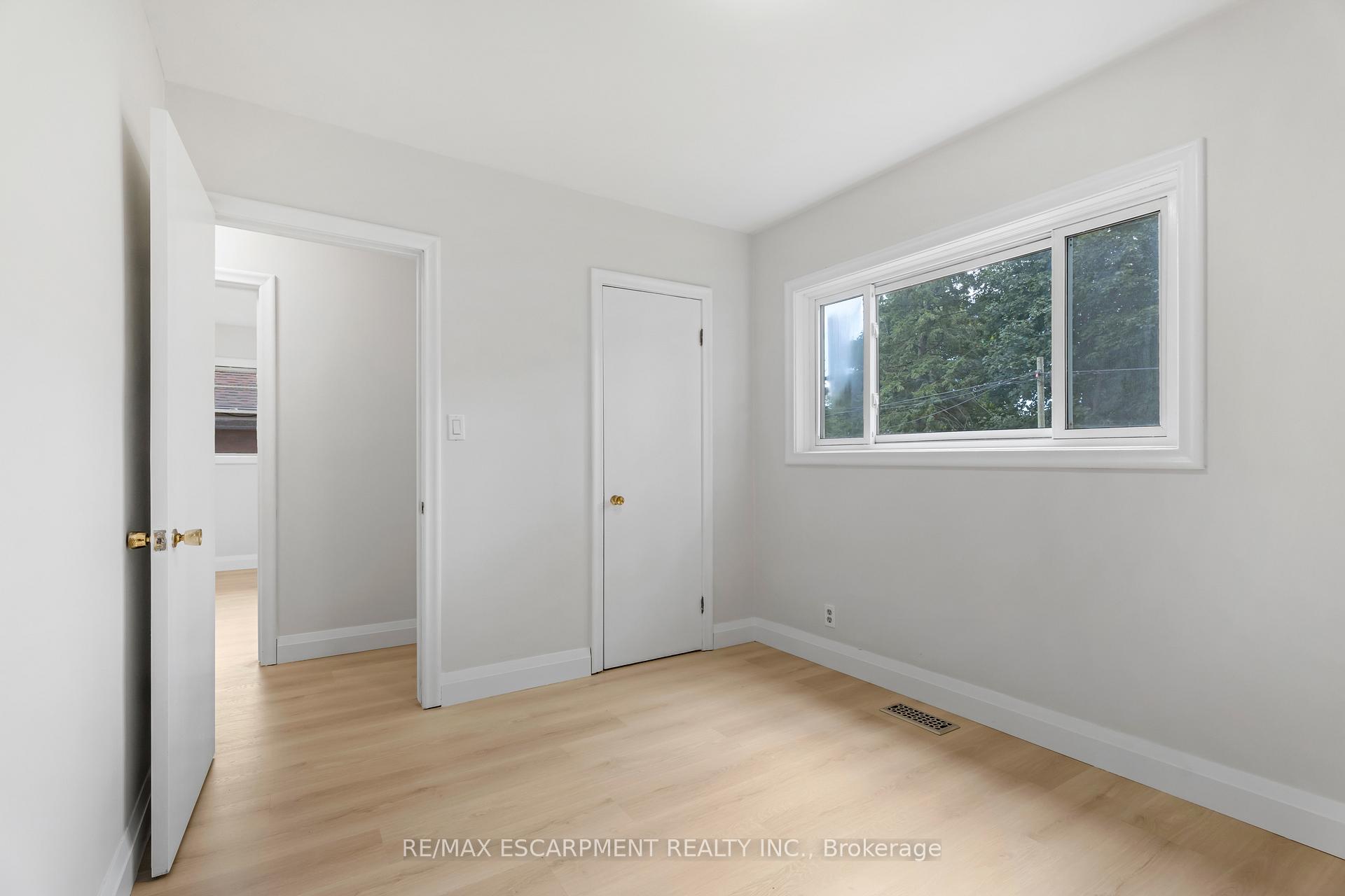 Photo 17 of 165 West 27TH Street, Hamilton, Westcliffe — HOMEH