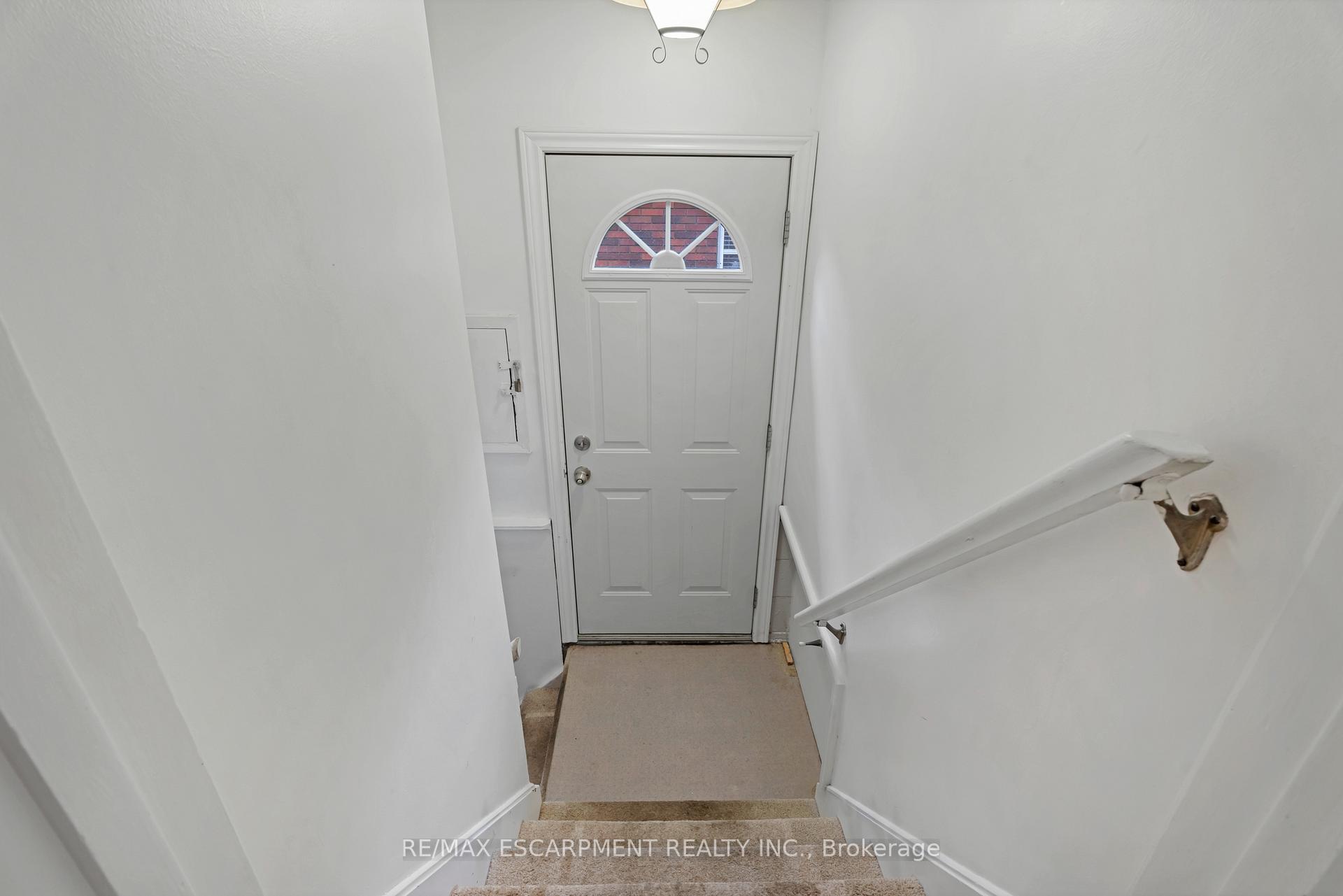 Photo 12 of 165 West 27TH Street, Hamilton, Westcliffe — HOMEH