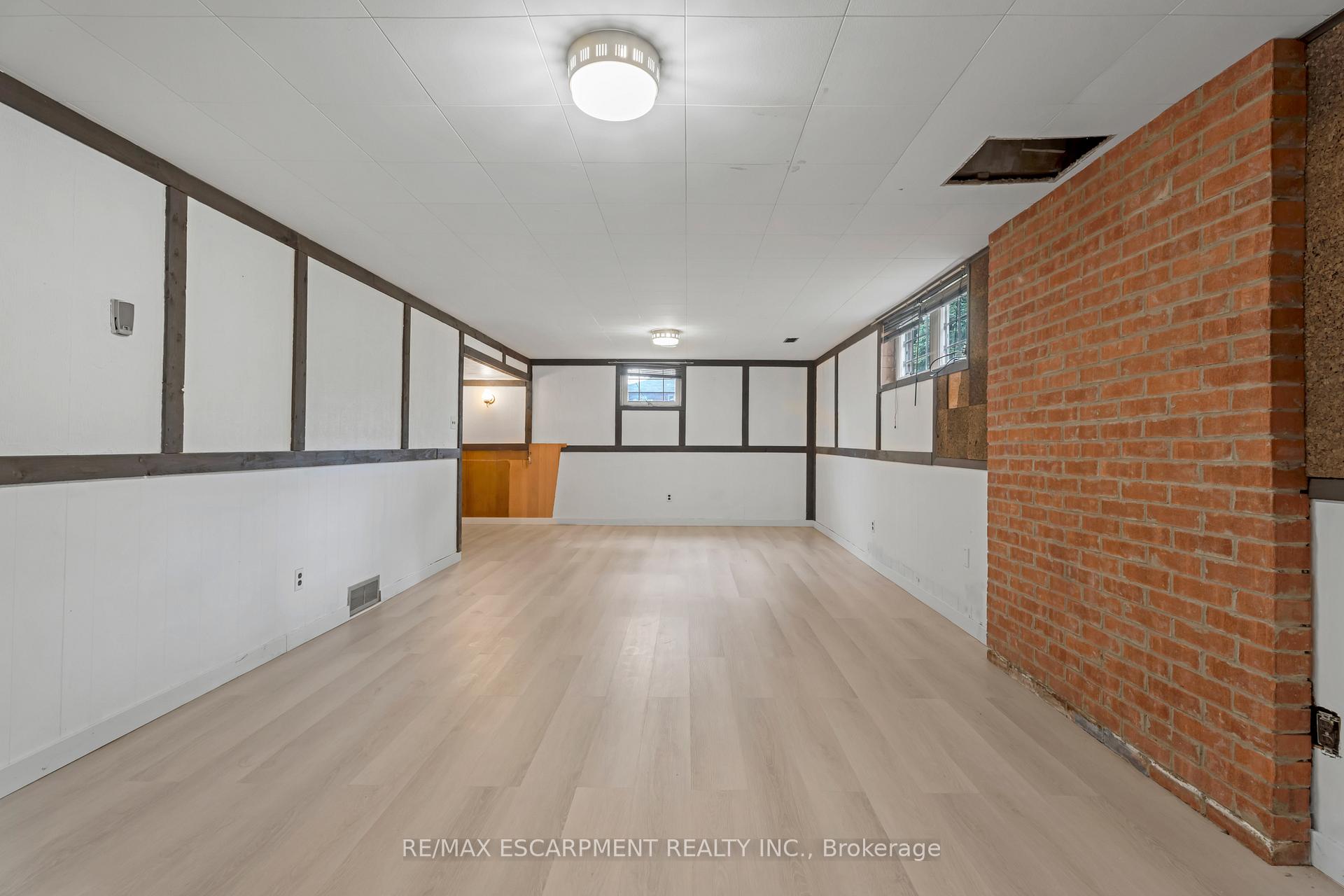 Photo 28 of 165 West 27TH Street, Hamilton, Westcliffe — HOMEH