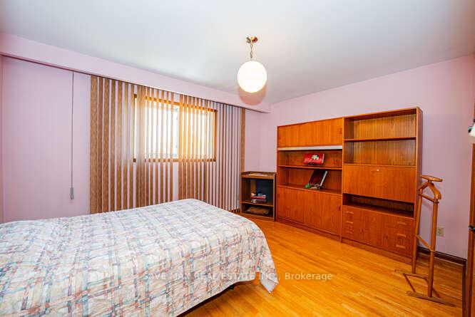 Photo 9 of 20 Bramhall Court, Brampton, Madoc — HOMEH