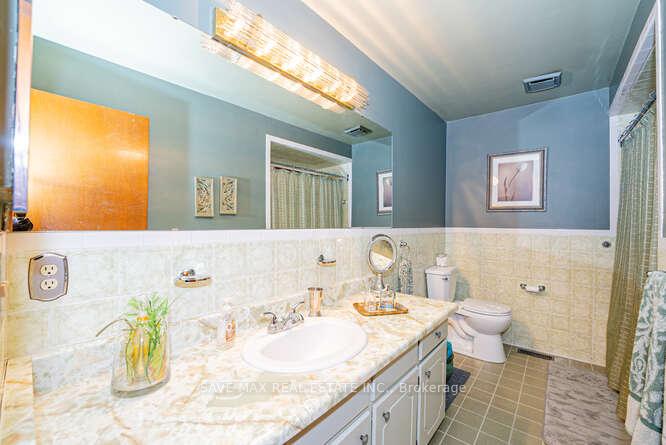 Photo 11 of 20 Bramhall Court, Brampton, Madoc — HOMEH