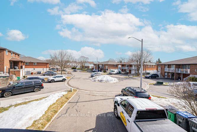 Photo 7 of 20 Bramhall Court, Brampton, Madoc — HOMEH