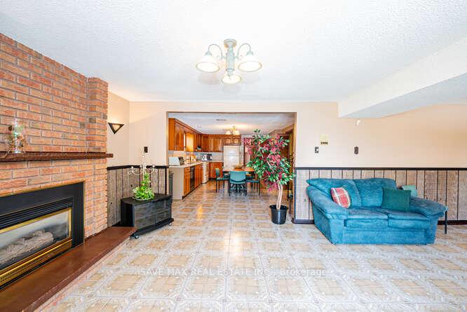 Photo 17 of 20 Bramhall Court, Brampton, Madoc — HOMEH