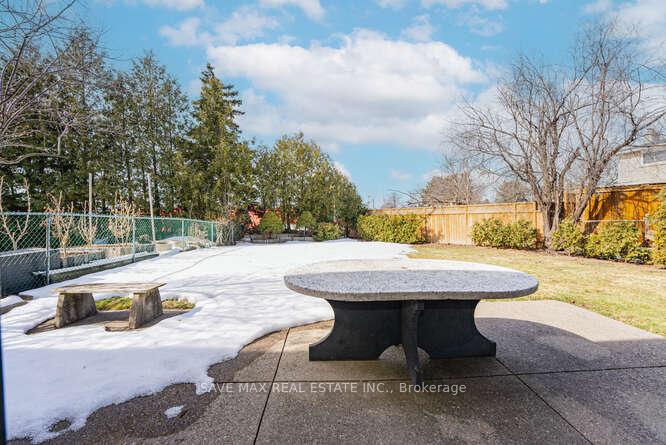 Photo 16 of 20 Bramhall Court, Brampton, Madoc — HOMEH