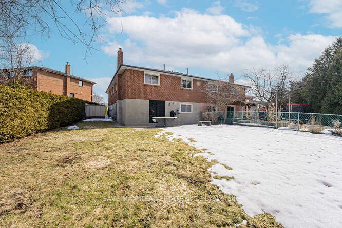 Photo 18 of 20 Bramhall Court, Brampton, Madoc — HOMEH