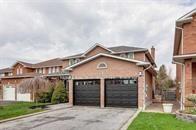Photo 3 of Unit Bsmt, 50 Castlehill Road, Vaughan, Maple — HOMEH