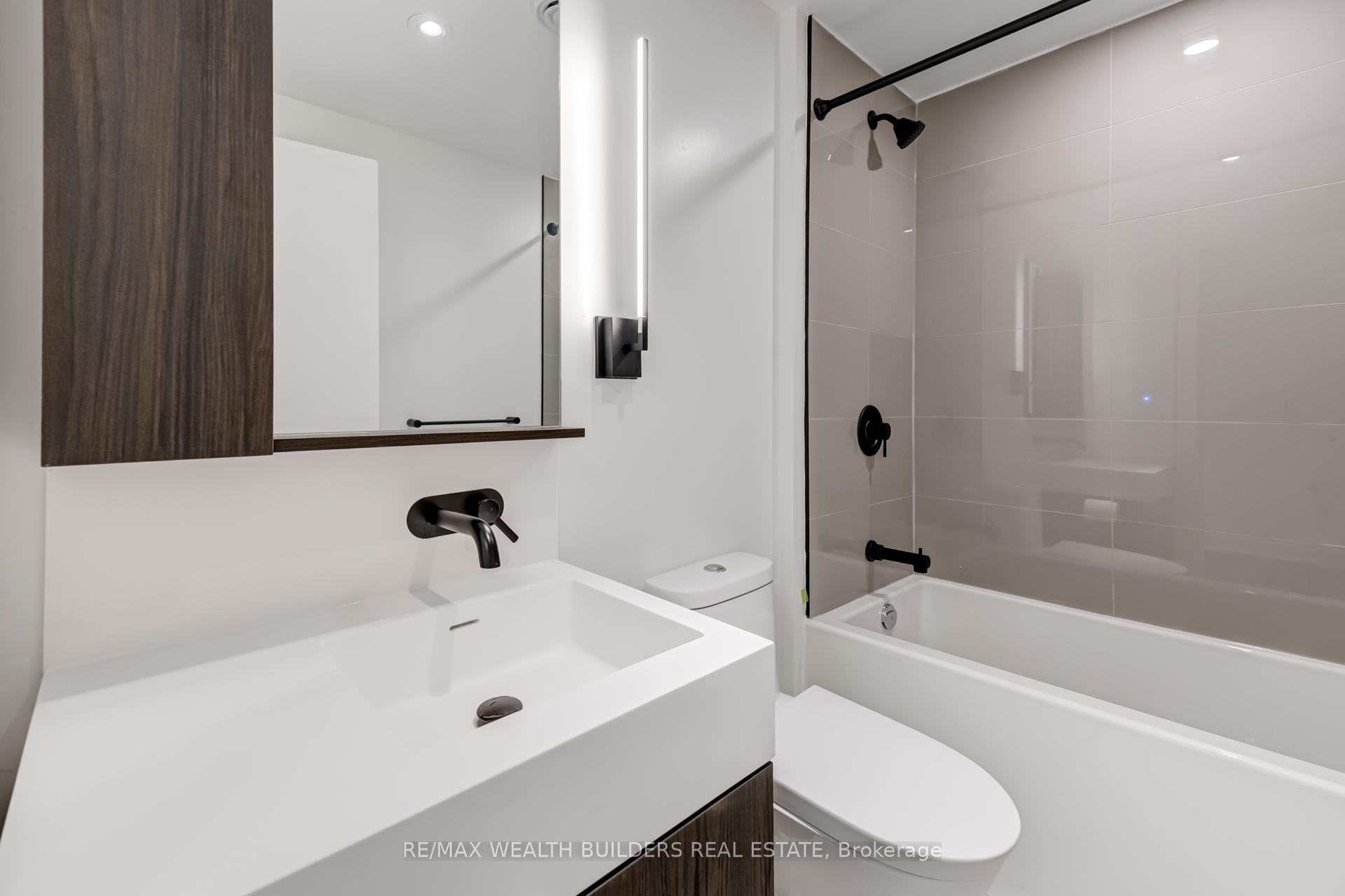 Photo 11 of Unit 305, 117 Broadway Avenue, Toronto, Mount Pleasant West — HOMEH