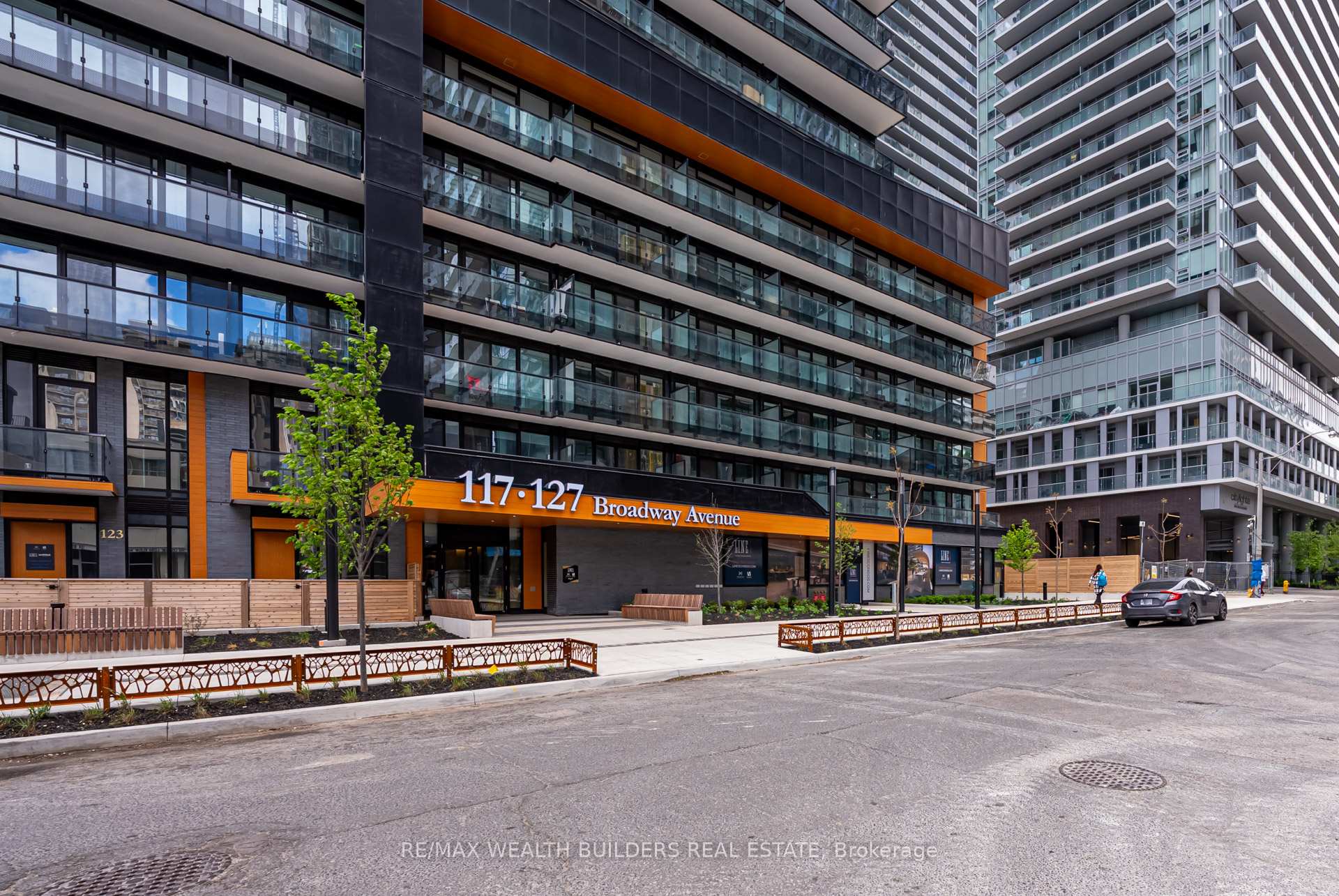 Photo 23 of Unit 305, 117 Broadway Avenue, Toronto, Mount Pleasant West — HOMEH