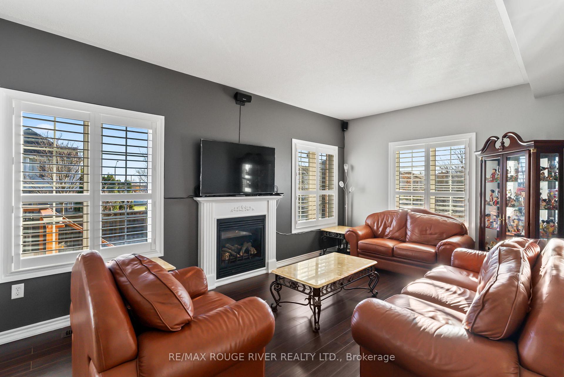 Photo 3 of 133 Swindells Street, Clarington, Bowmanville — HOMEH