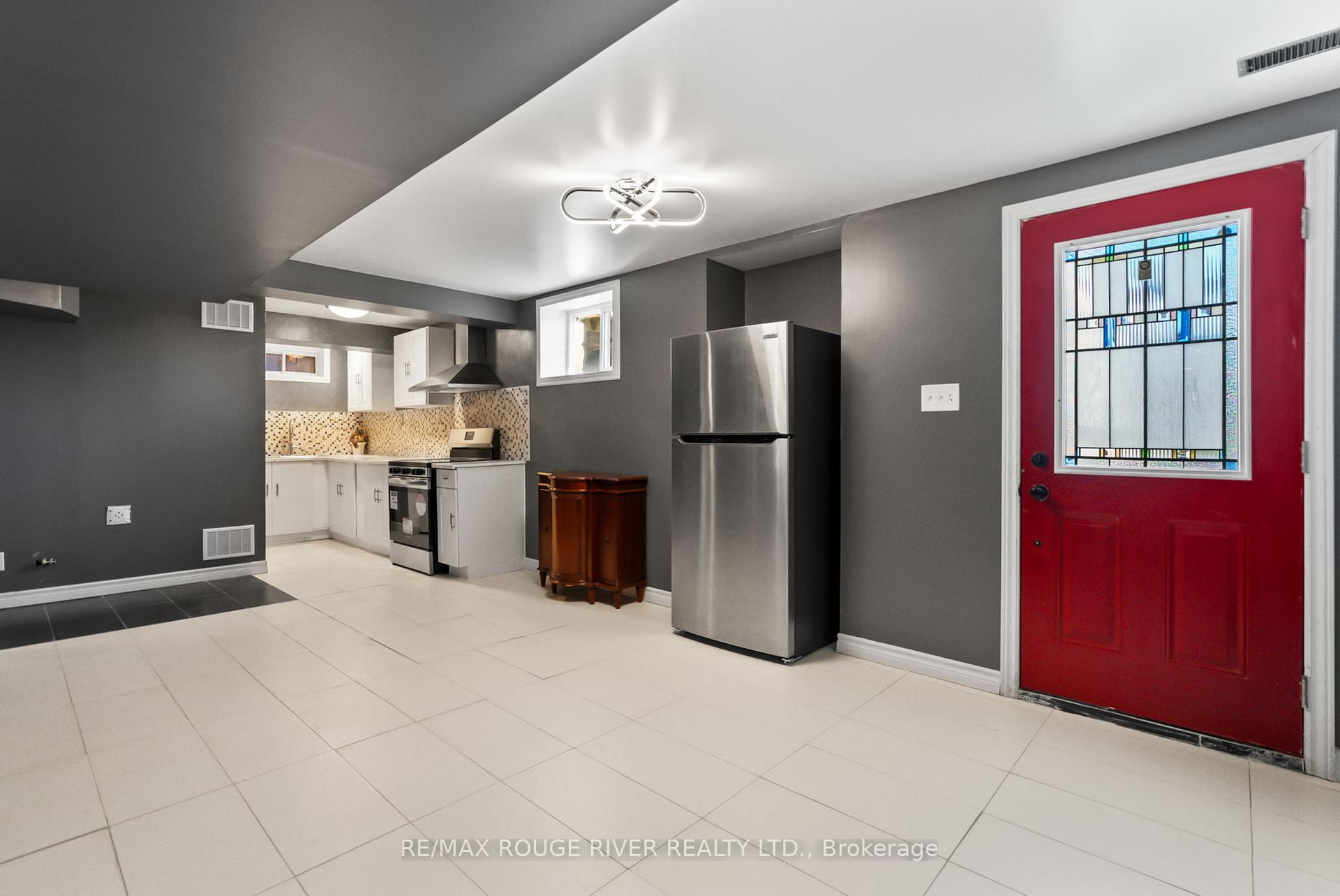 Photo 19 of 133 Swindells Street, Clarington, Bowmanville — HOMEH