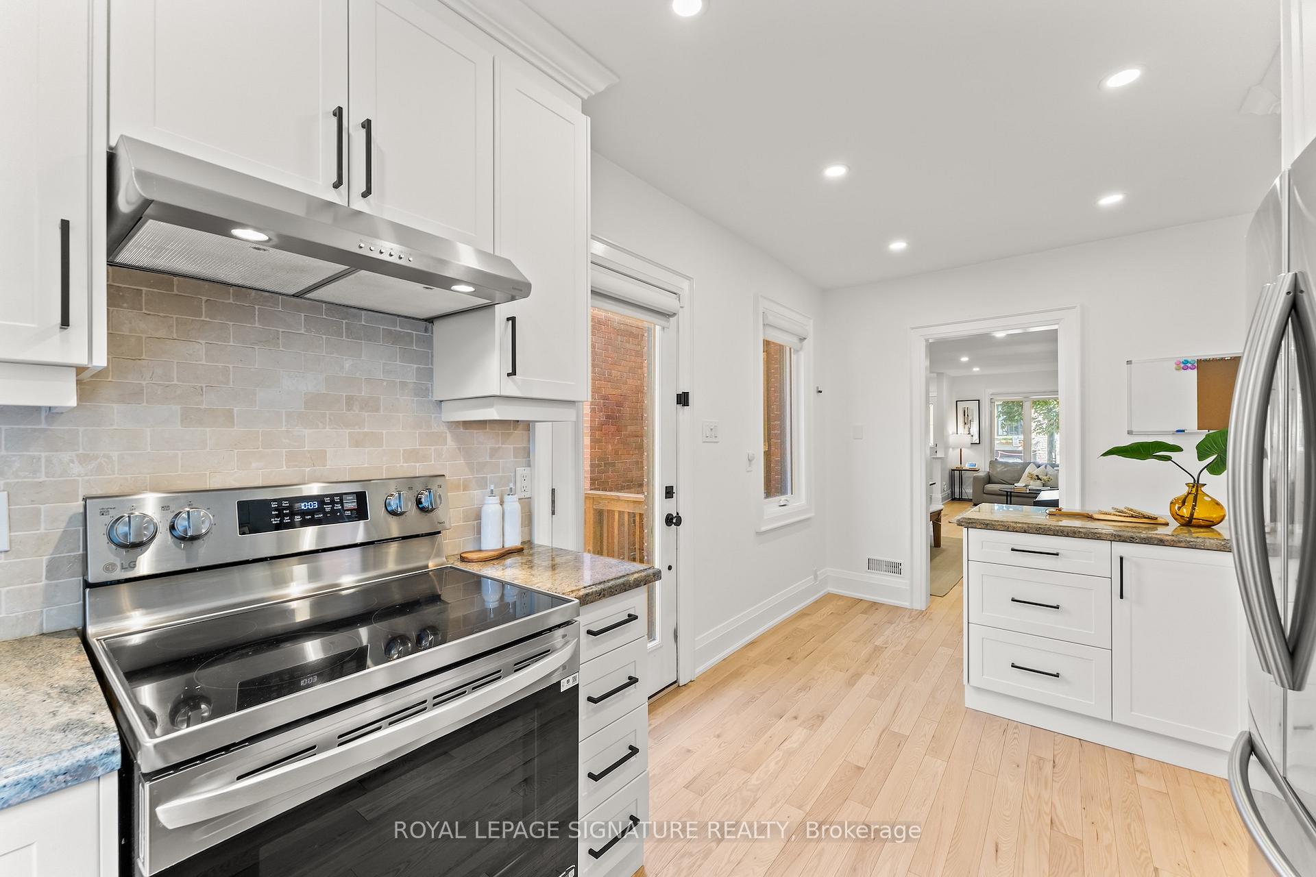 Photo 31 of 225 Bowood Avenue, Toronto, Lawrence Park North — HOMEH