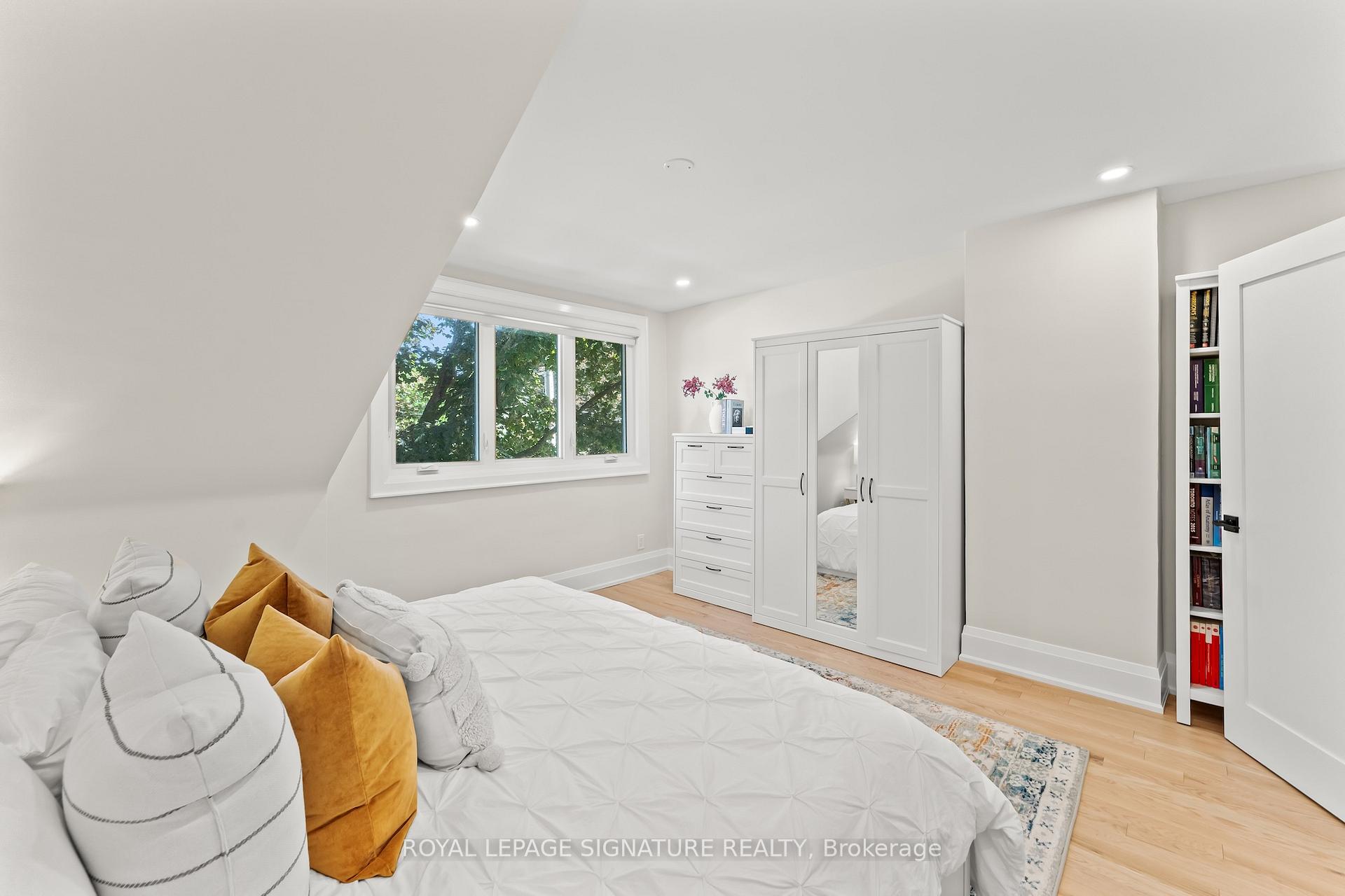 Photo 20 of 225 Bowood Avenue, Toronto, Lawrence Park North — HOMEH