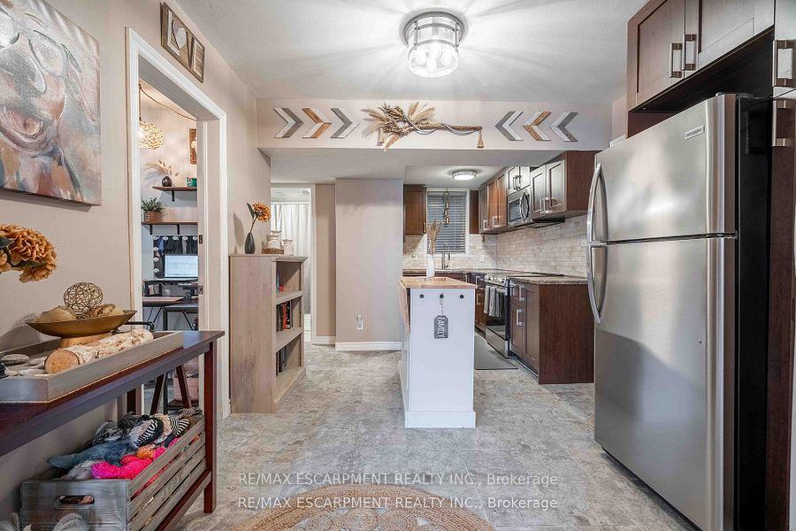Photo 16 of Unit 9, 356 Hunter Street E, Hamilton, Stinson — HOMEH