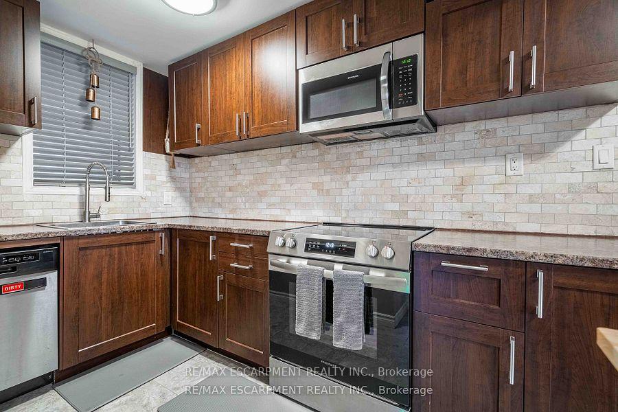 Photo 23 of Unit 9, 356 Hunter Street E, Hamilton, Stinson — HOMEH