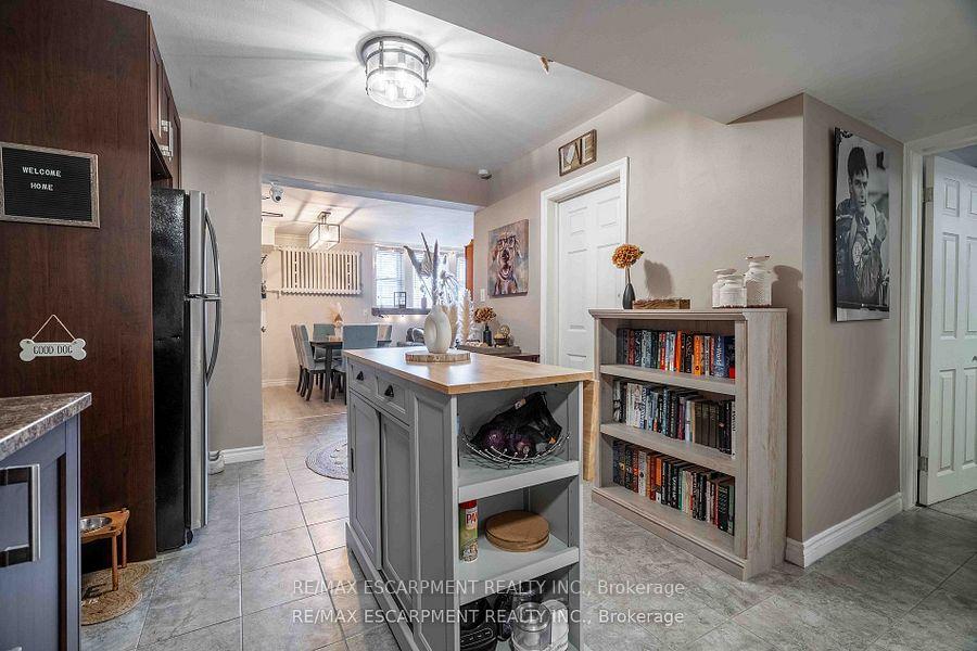 Photo 15 of Unit 9, 356 Hunter Street E, Hamilton, Stinson — HOMEH
