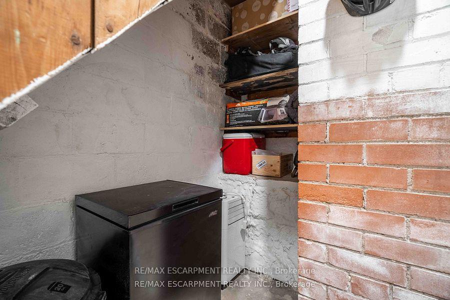 Photo 25 of Unit 9, 356 Hunter Street E, Hamilton, Stinson — HOMEH