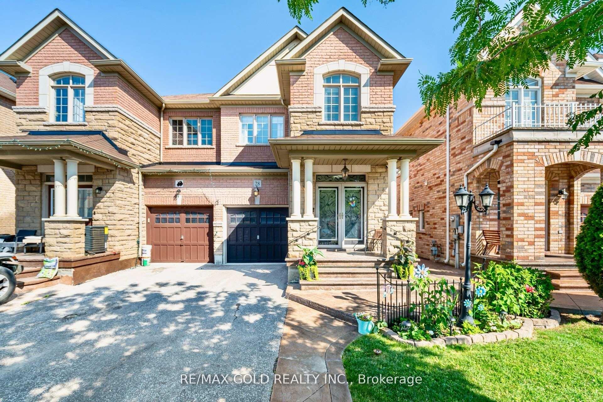 Front of 28 Versailles Crescent