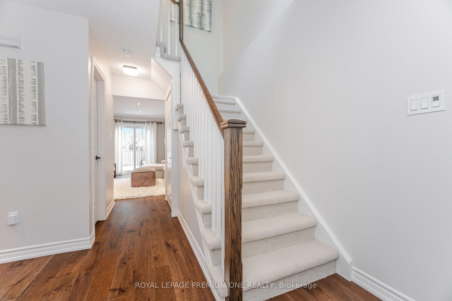 Photo 18 of 79 Bishop Crescent, Markham, Markham Village — HOMEH
