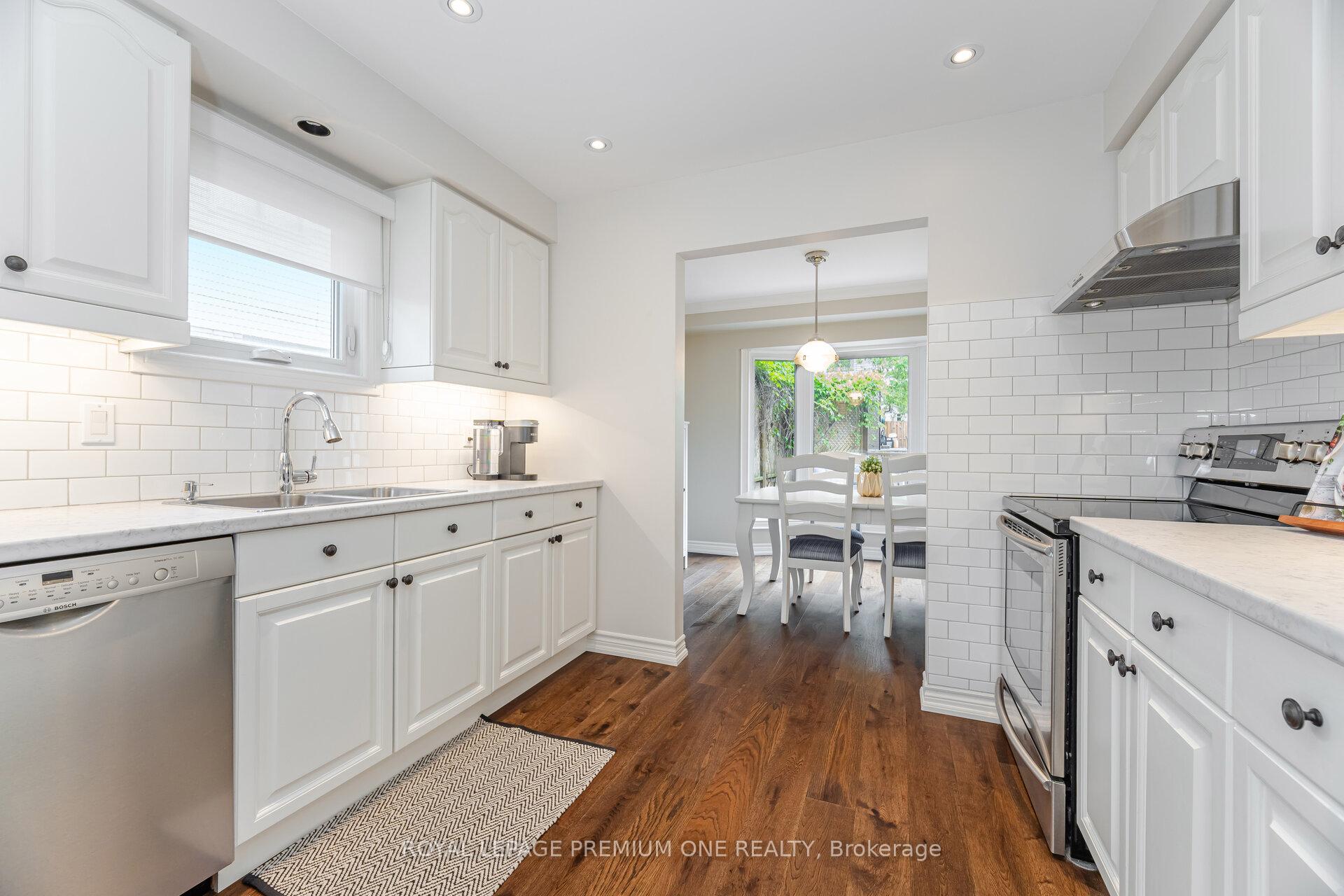 Photo 49 of 79 Bishop Crescent, Markham, Markham Village — HOMEH