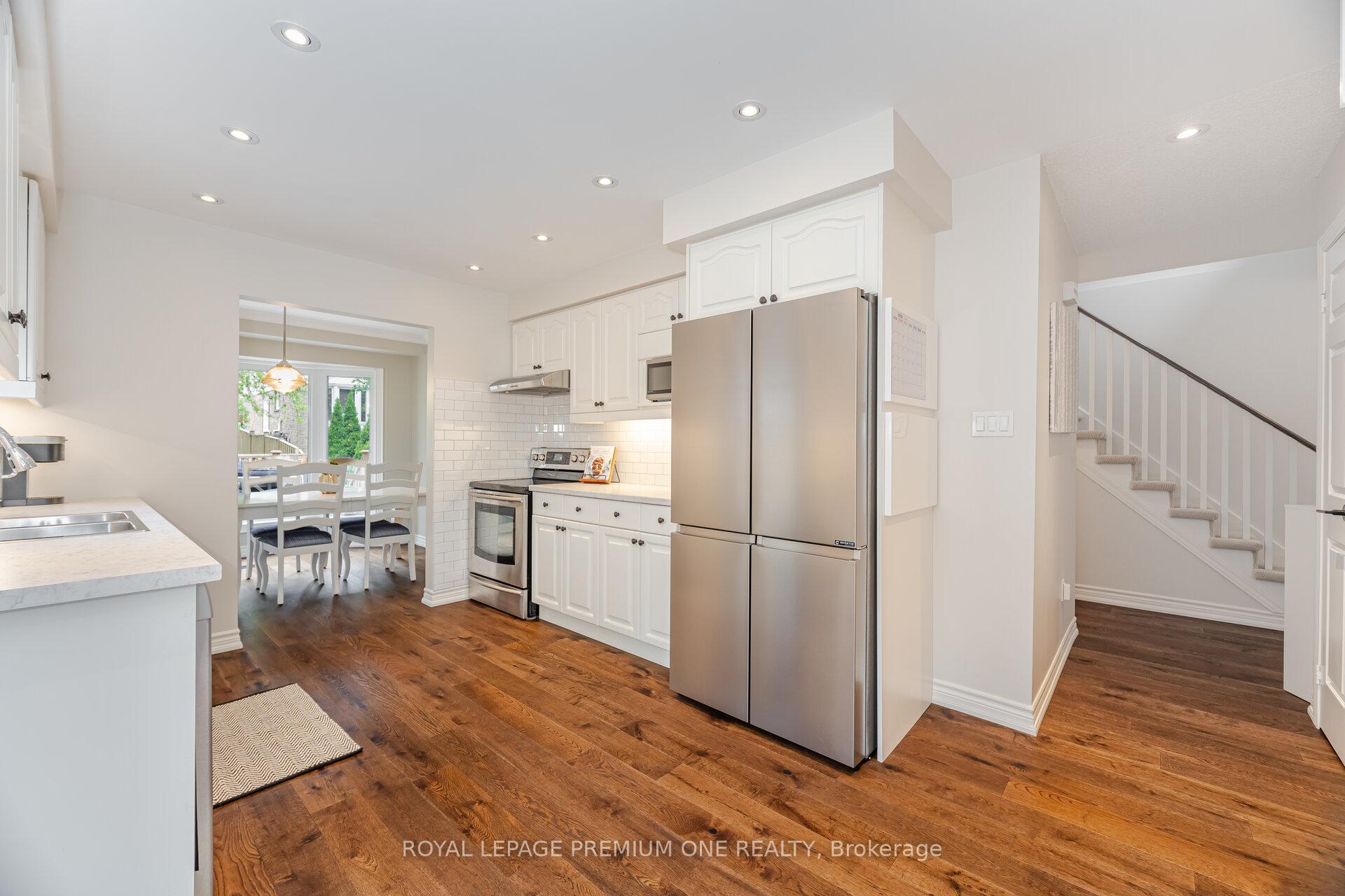 Photo 8 of 79 Bishop Crescent, Markham, Markham Village — HOMEH