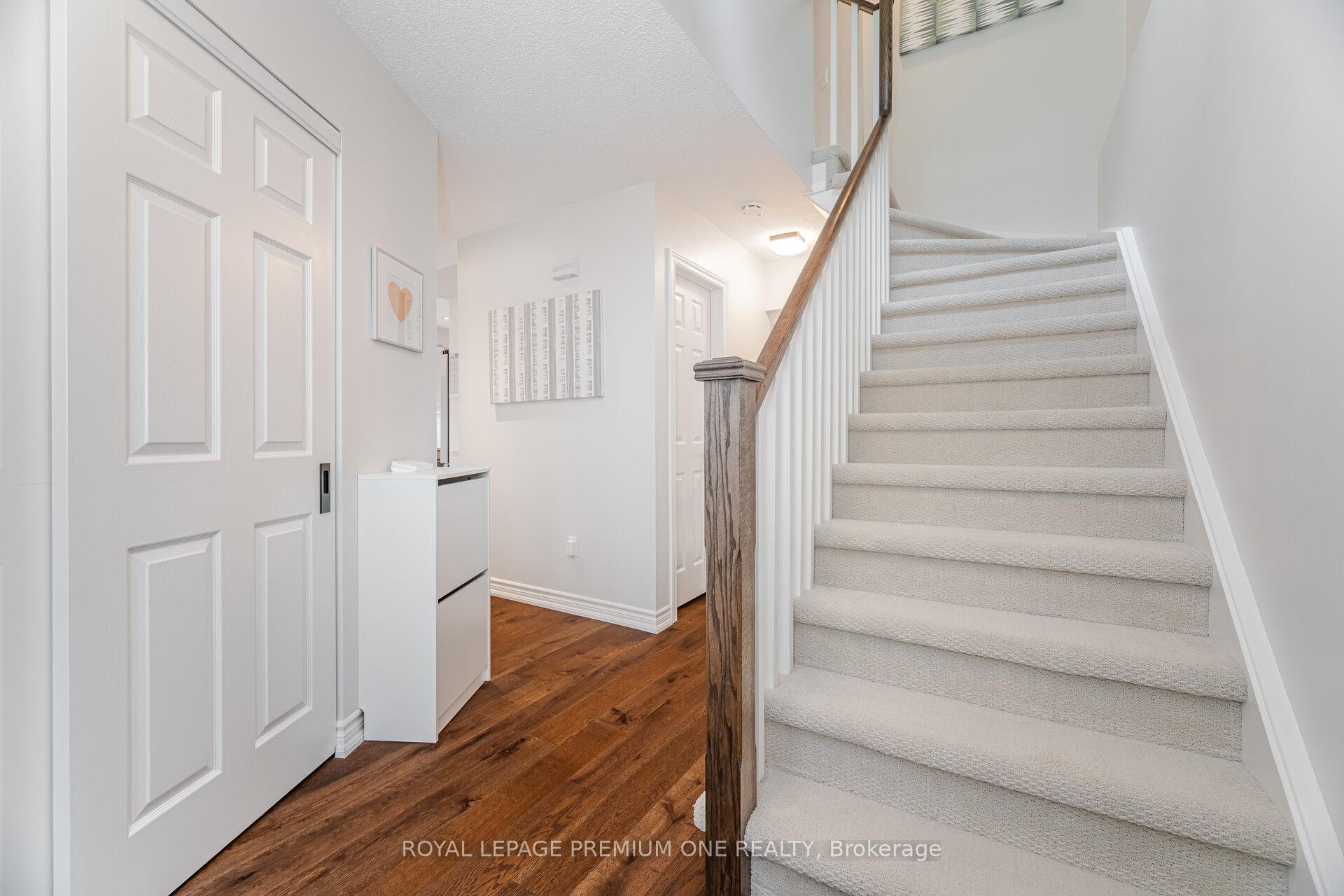 Photo 43 of 79 Bishop Crescent, Markham, Markham Village — HOMEH