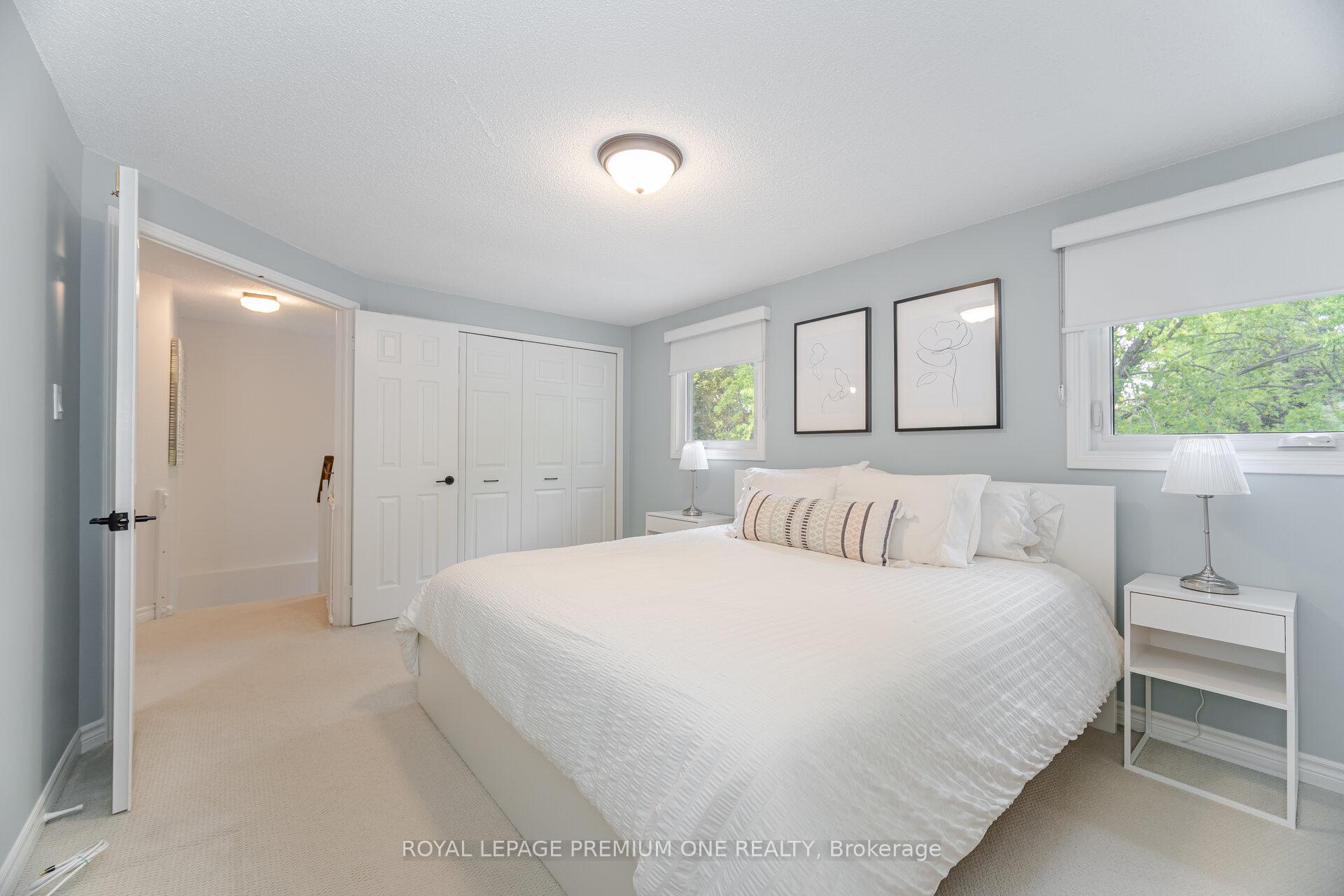 Photo 10 of 79 Bishop Crescent, Markham, Markham Village — HOMEH